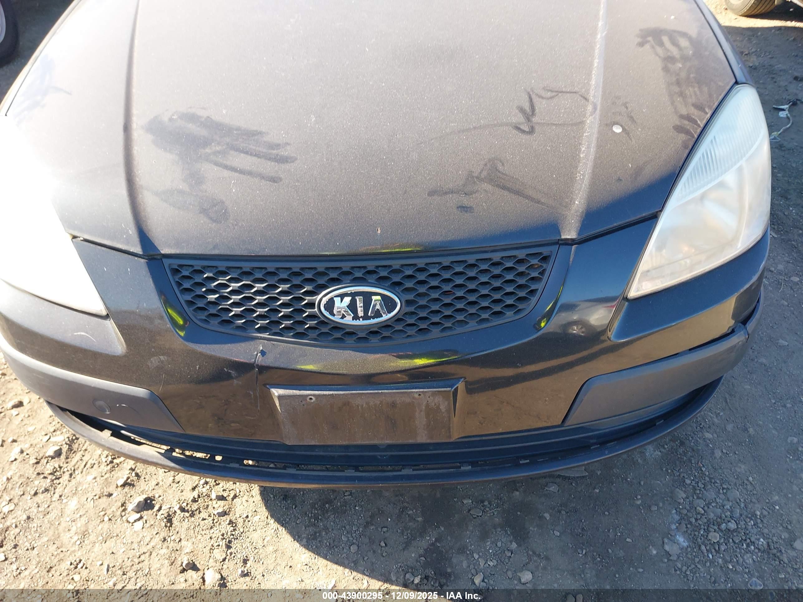 KIA RIO image 10