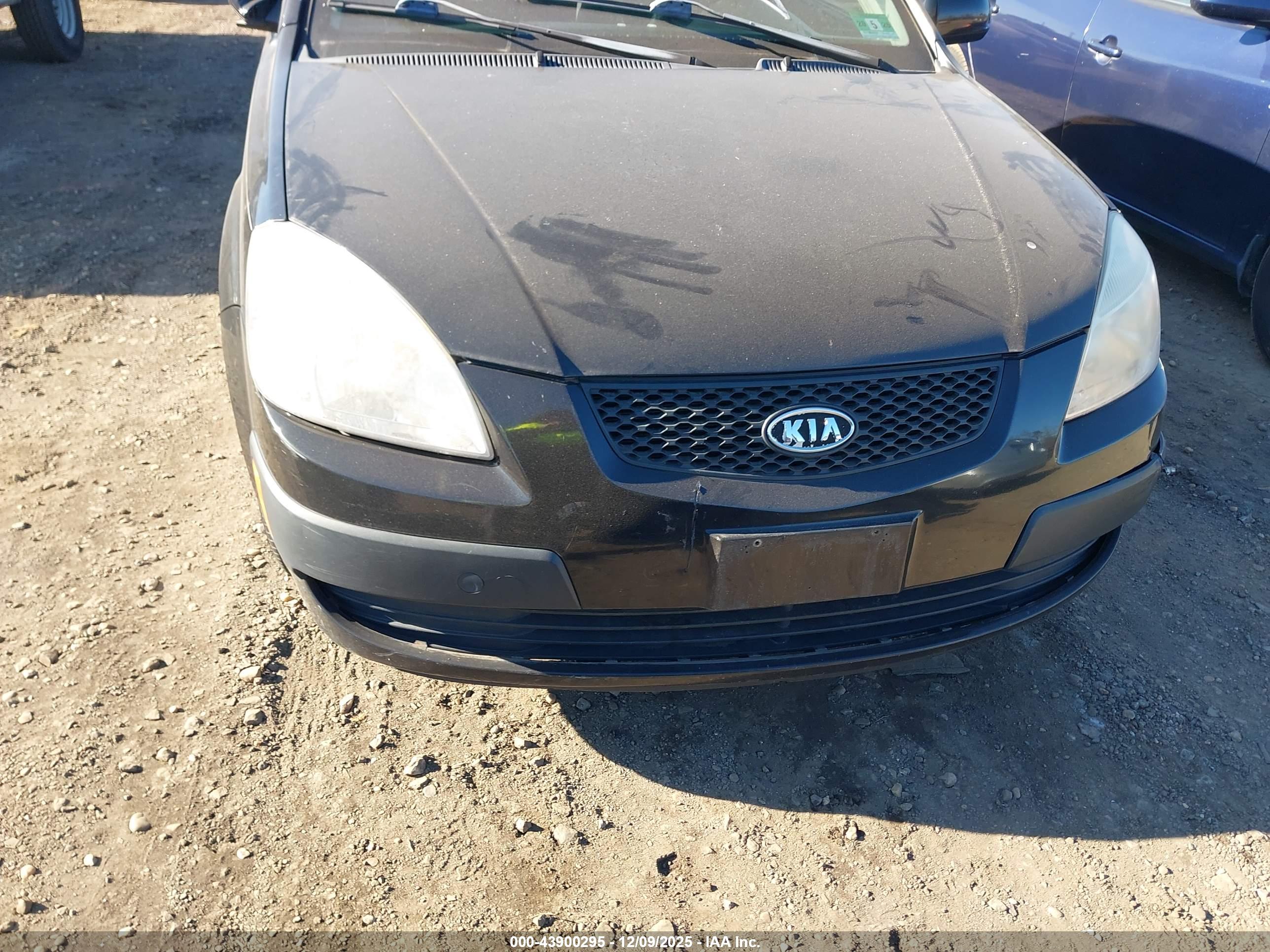 KIA RIO image 6
