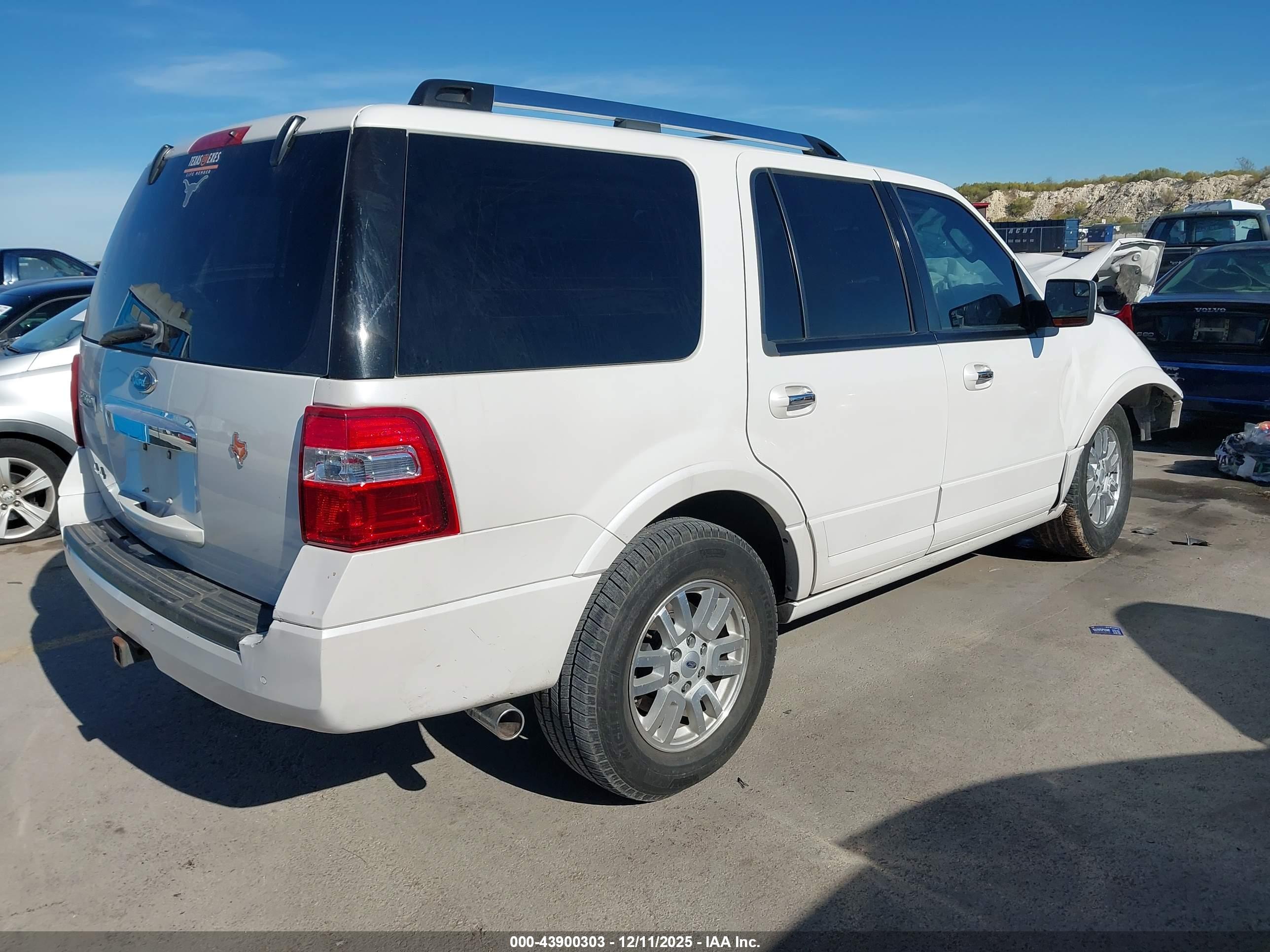FORD EXPEDITION image 4