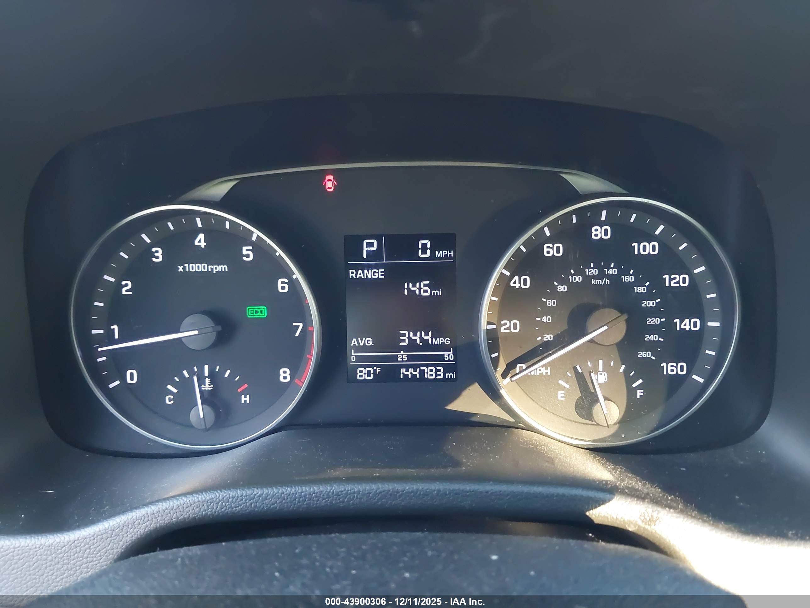 HYUNDAI ELANTRA image 7