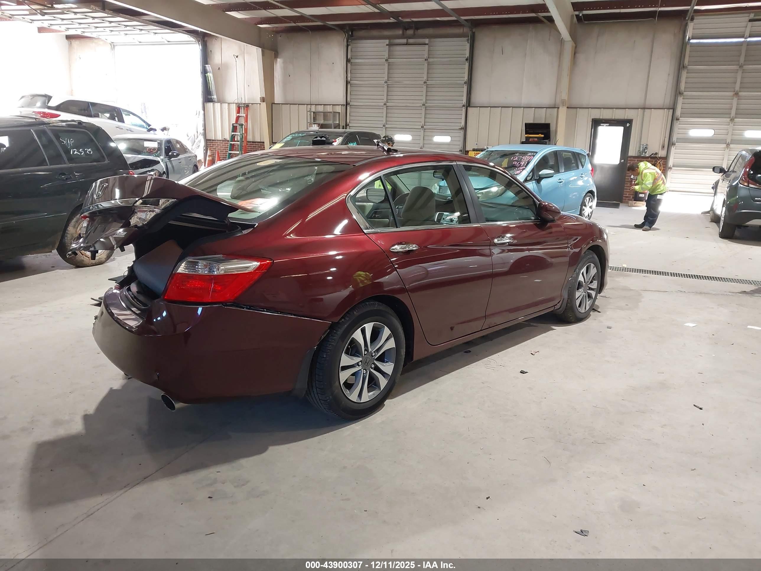 HONDA ACCORD image 4