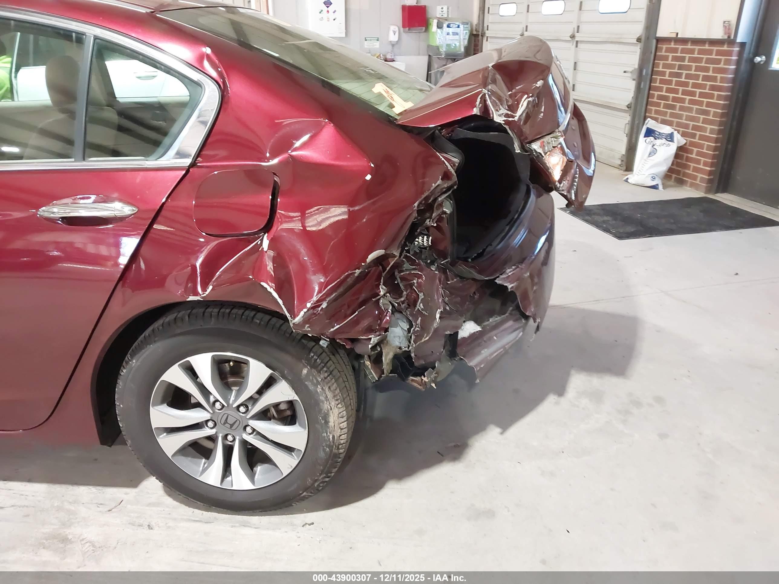 HONDA ACCORD image 6