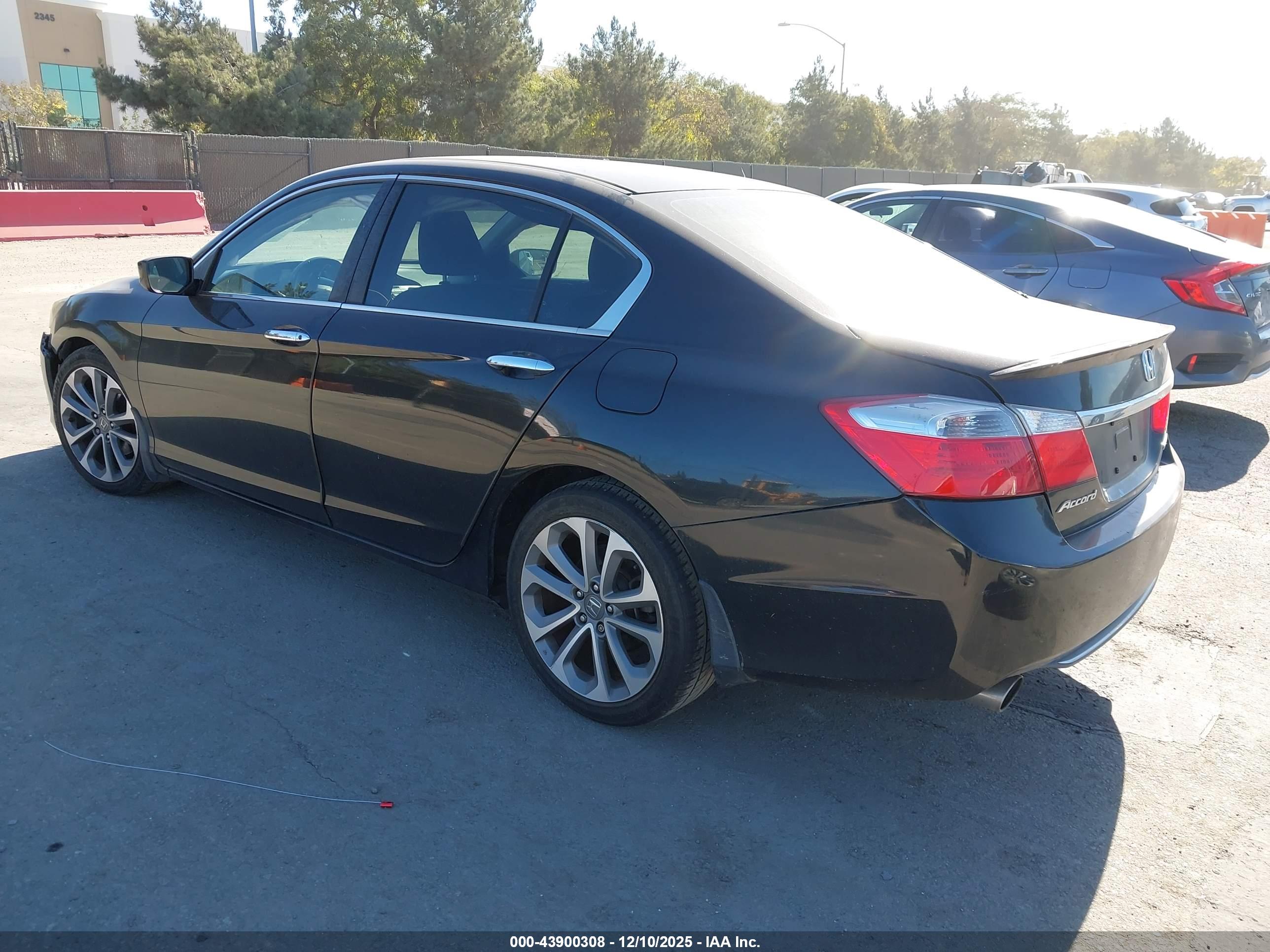 HONDA ACCORD image 3