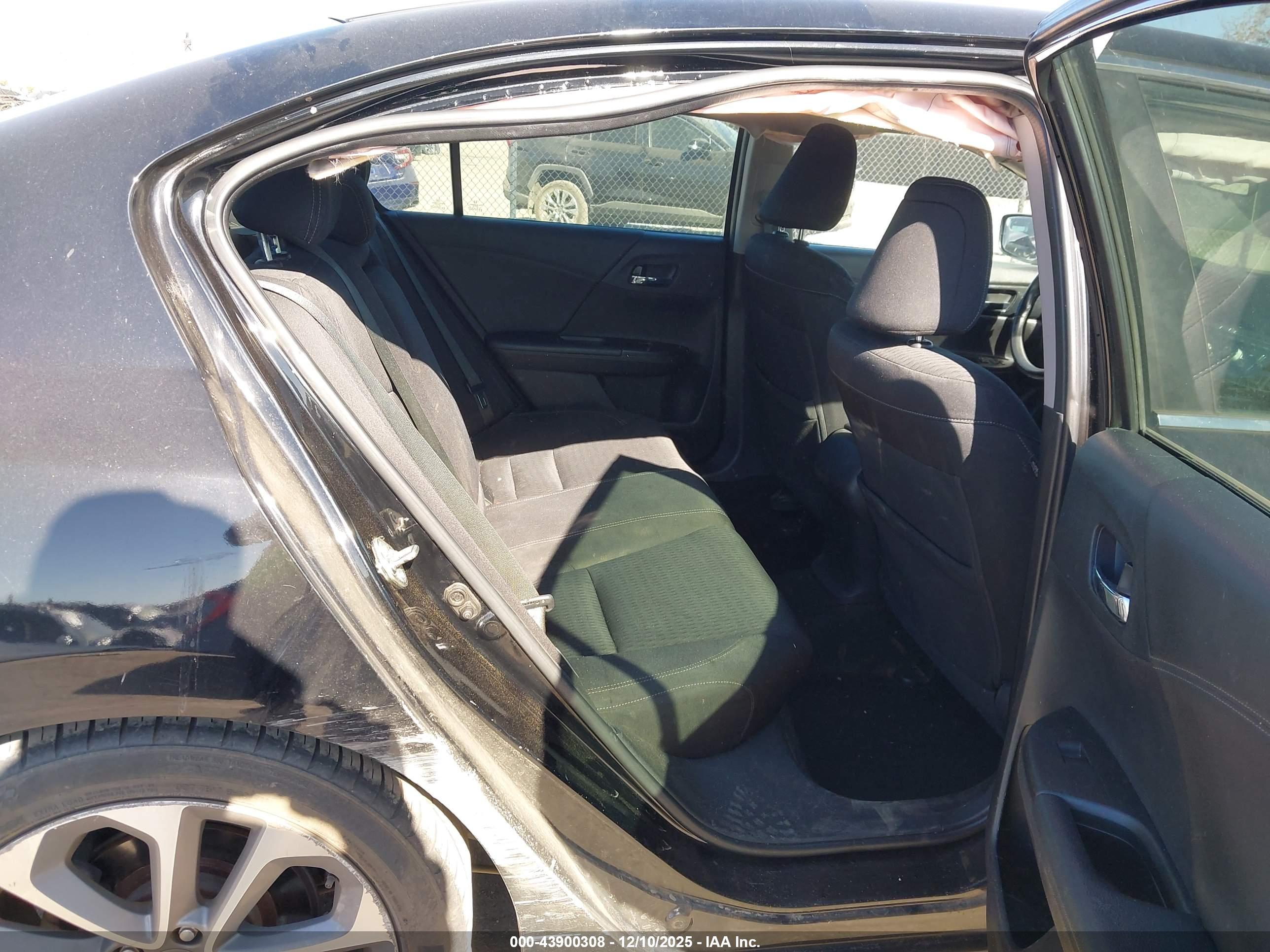 HONDA ACCORD image 8
