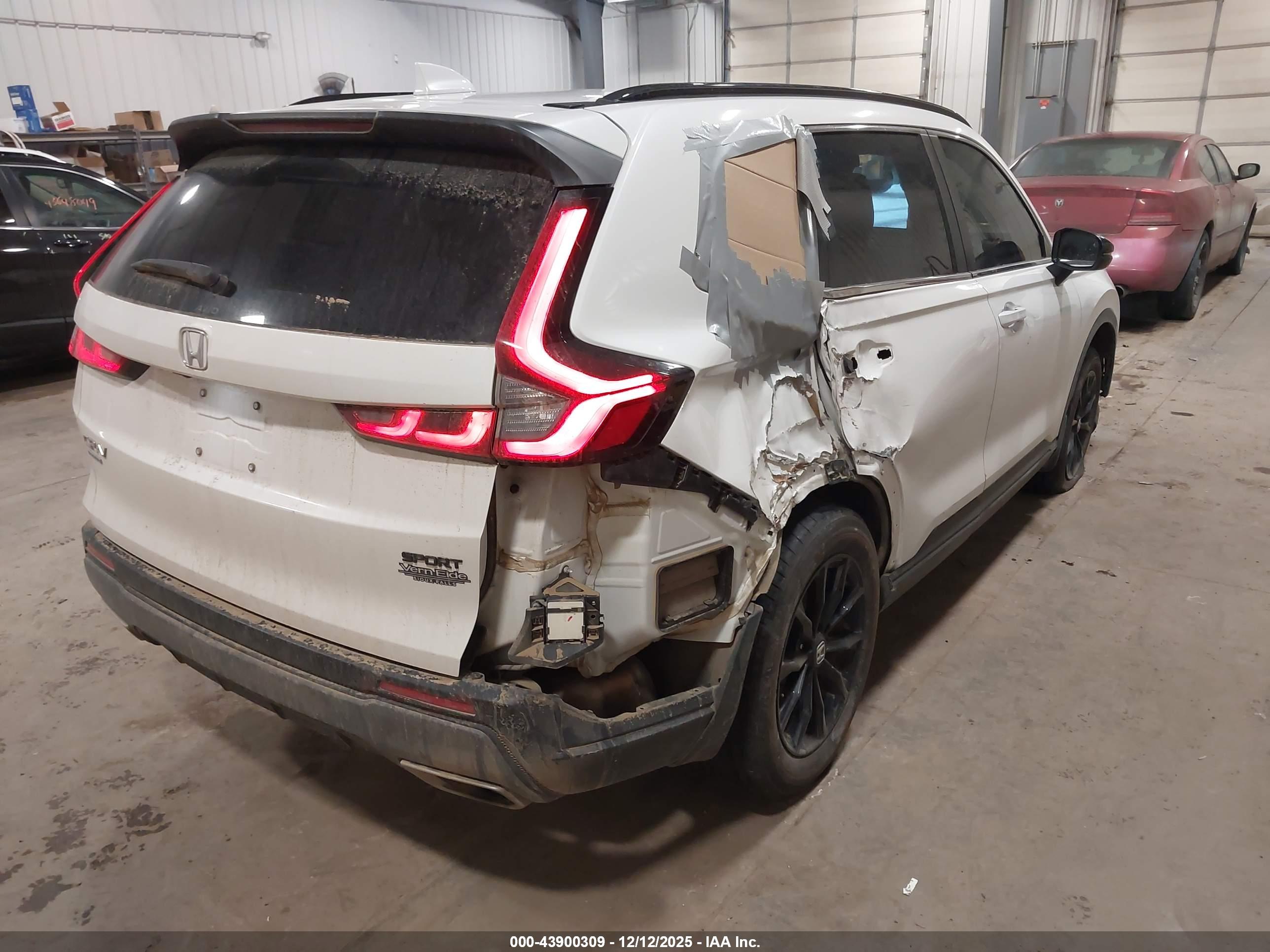 HONDA CR-V image 4