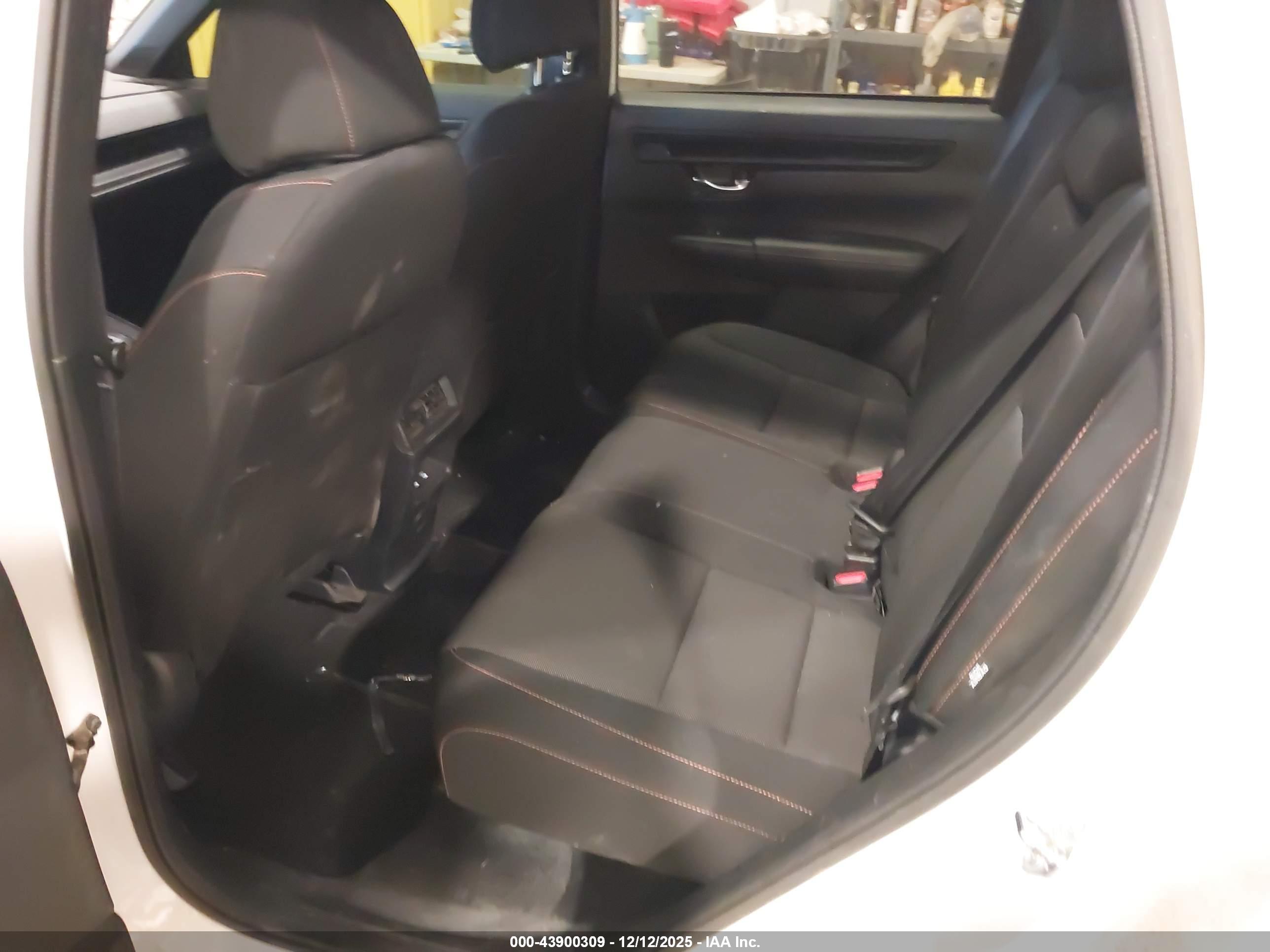 HONDA CR-V image 8
