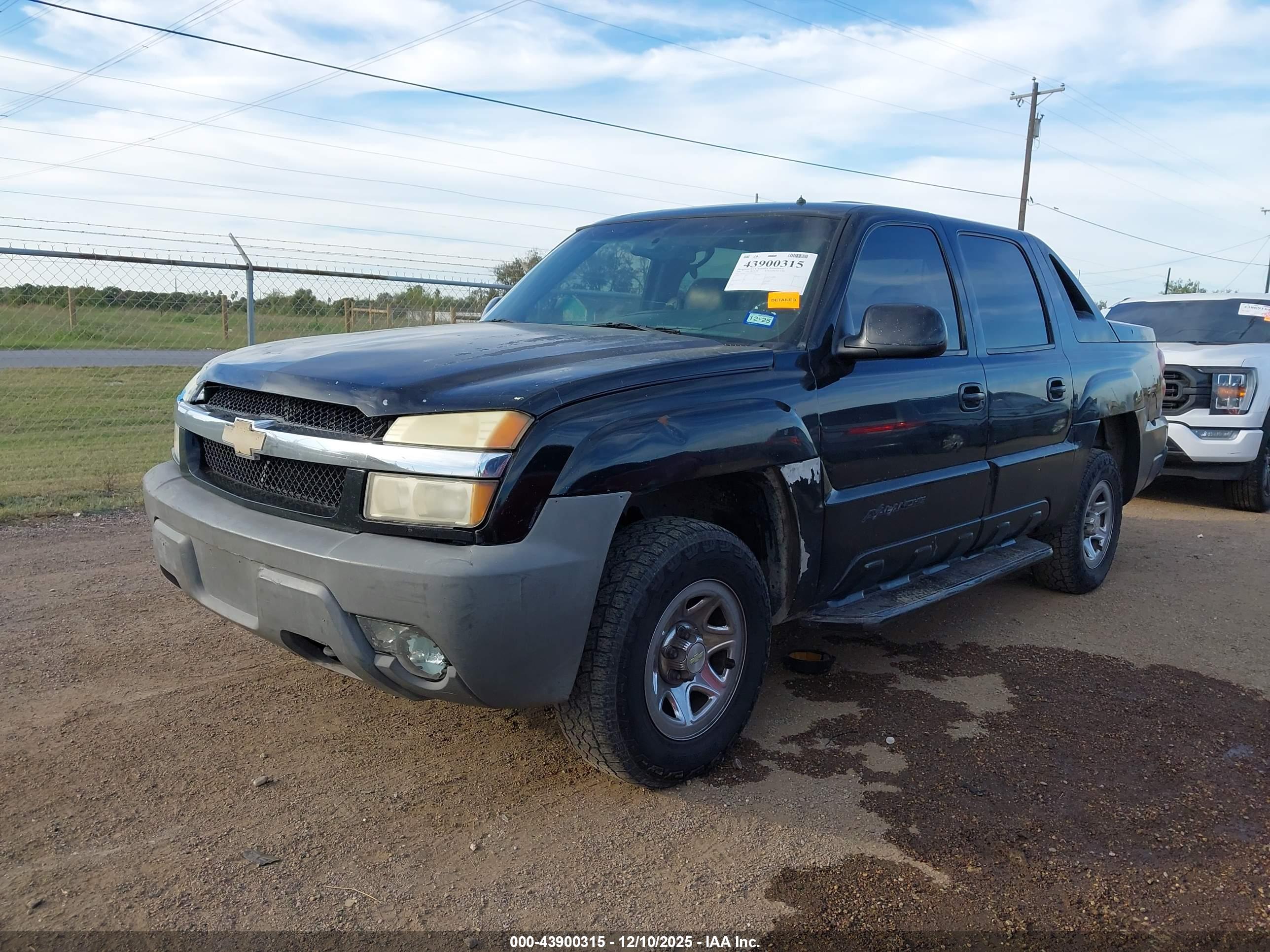 CHEVROLET AVALANCHE image 2