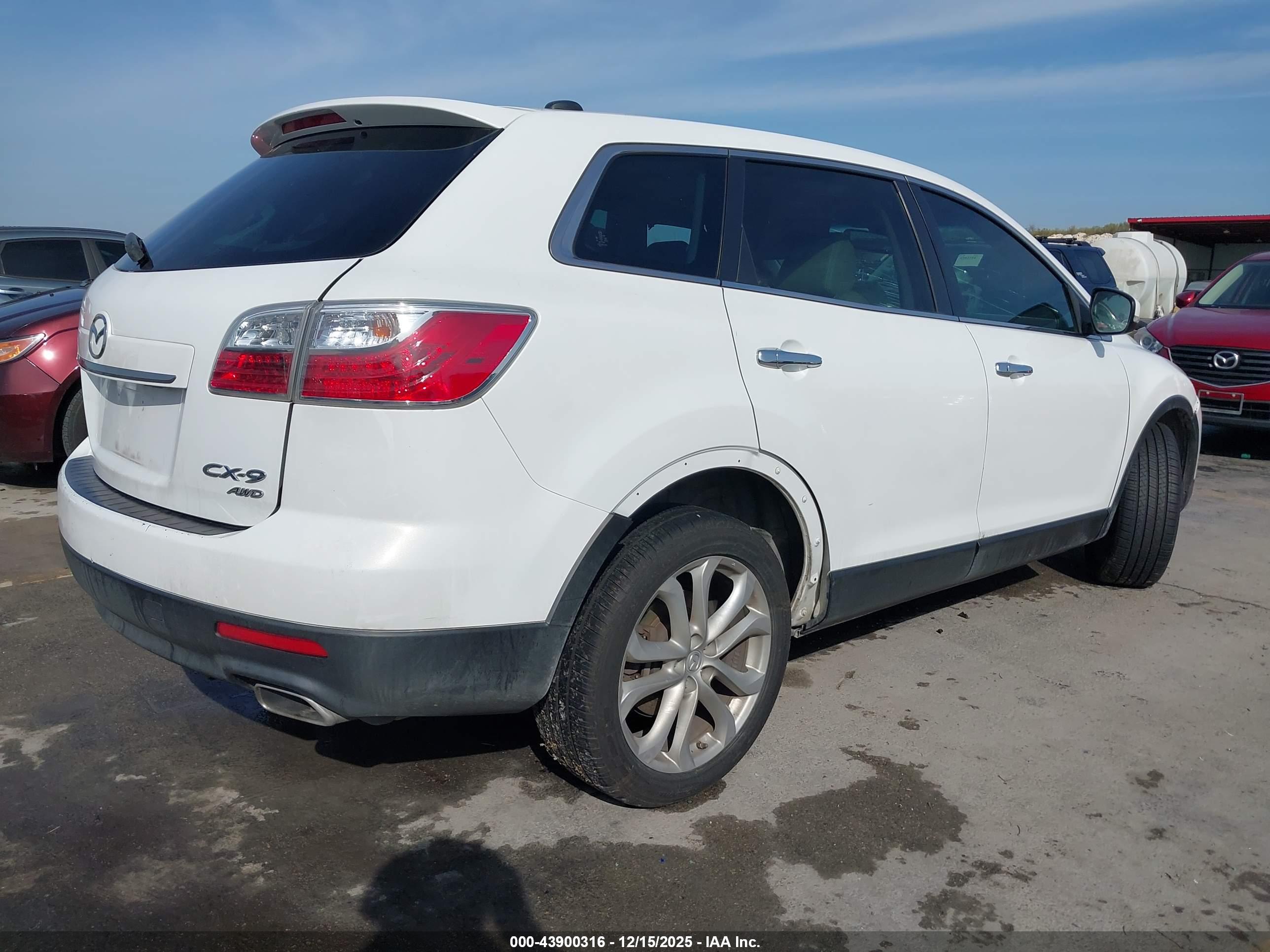 MAZDA CX-9 image 4