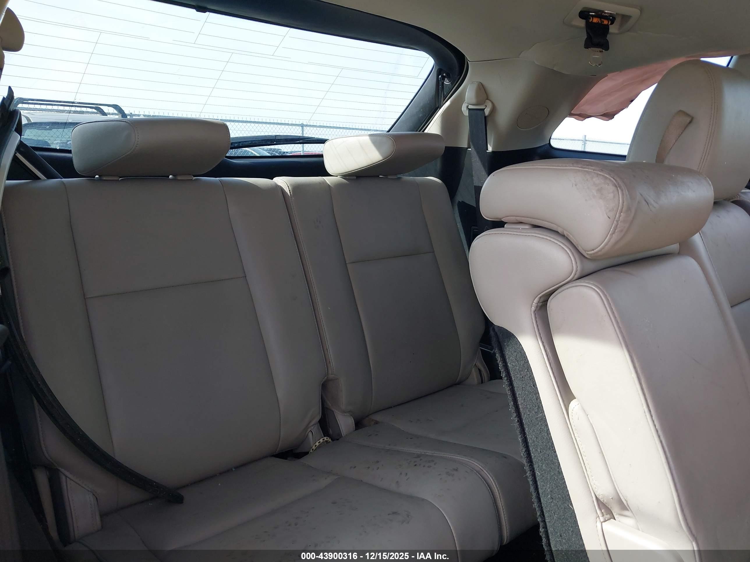 MAZDA CX-9 image 8