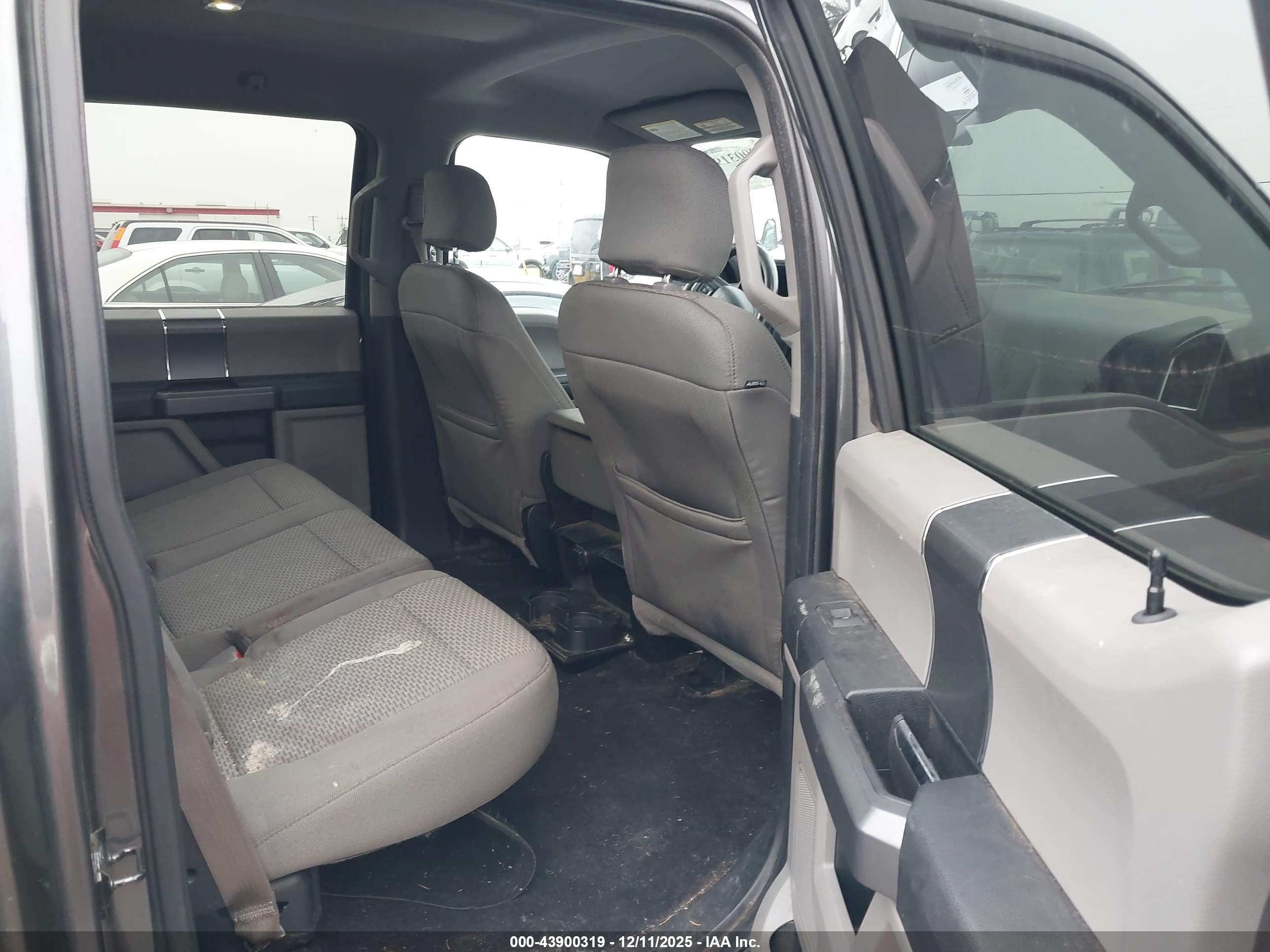 FORD F-150 image 8