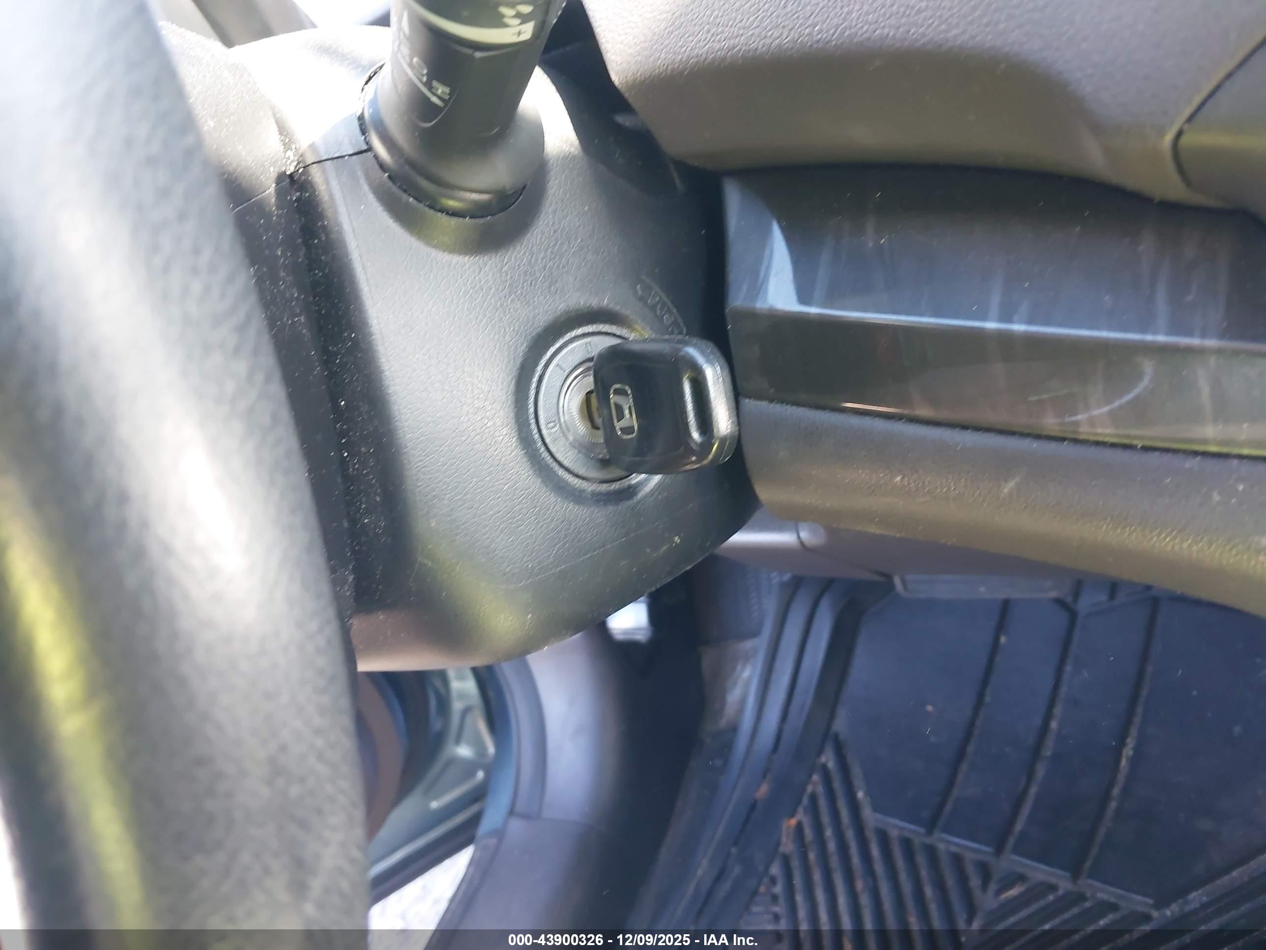 HONDA CR-V image 11