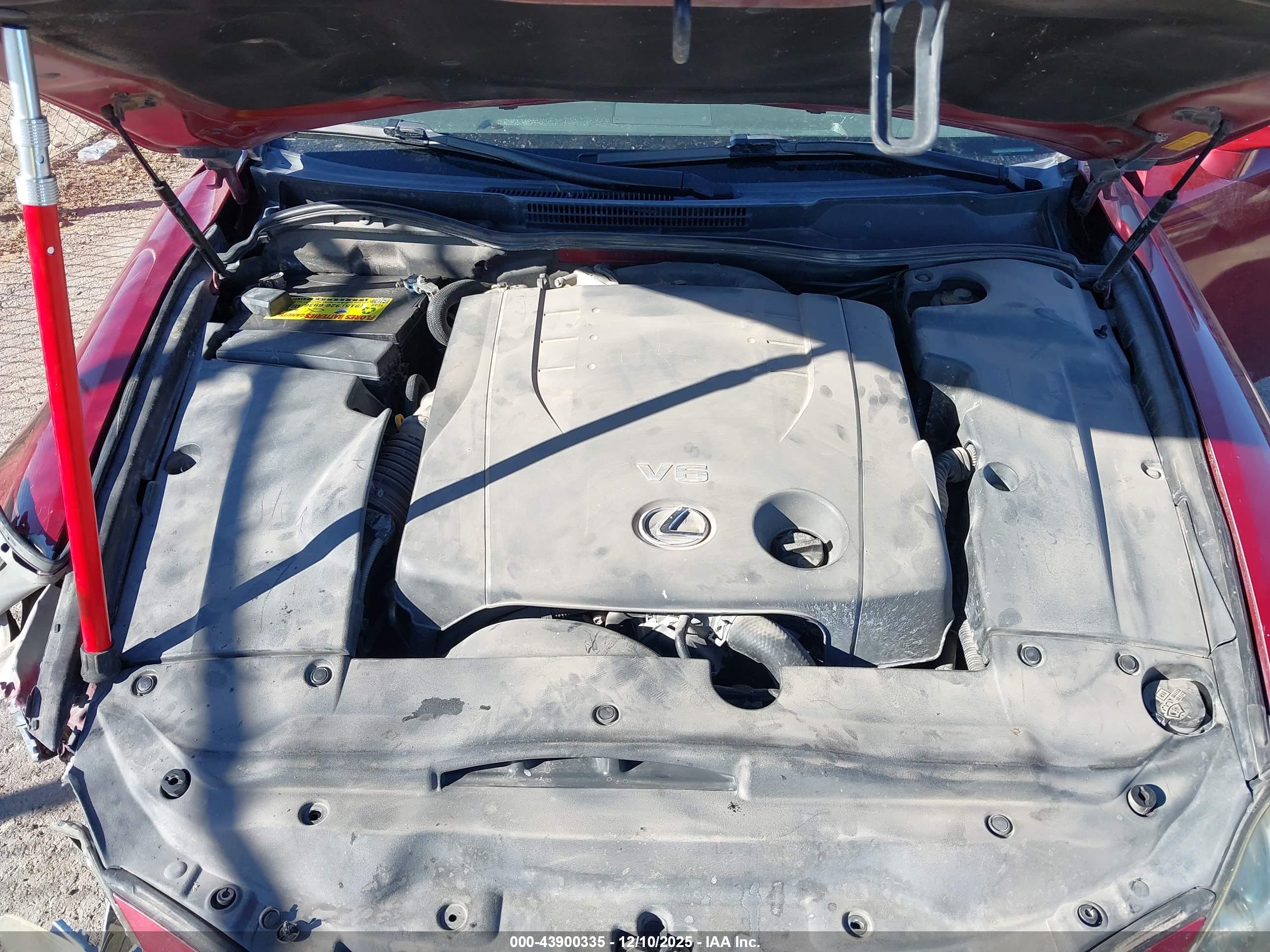 LEXUS IS image 10
