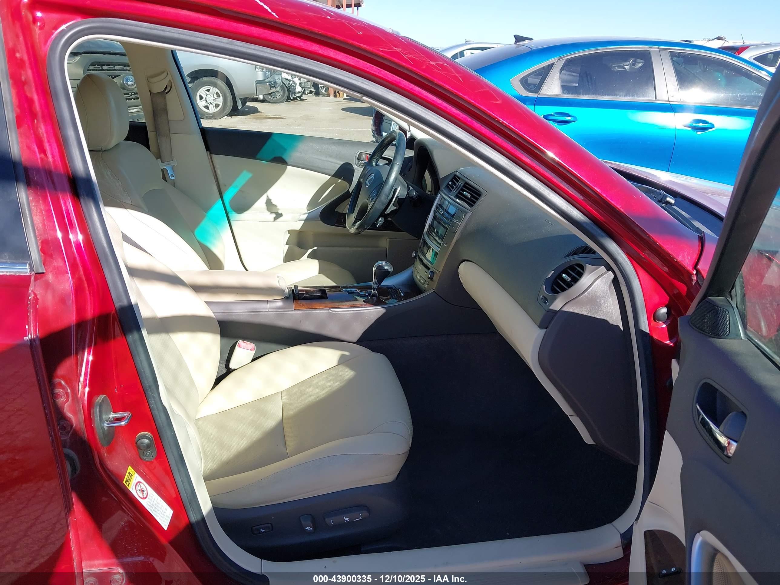 LEXUS IS image 5