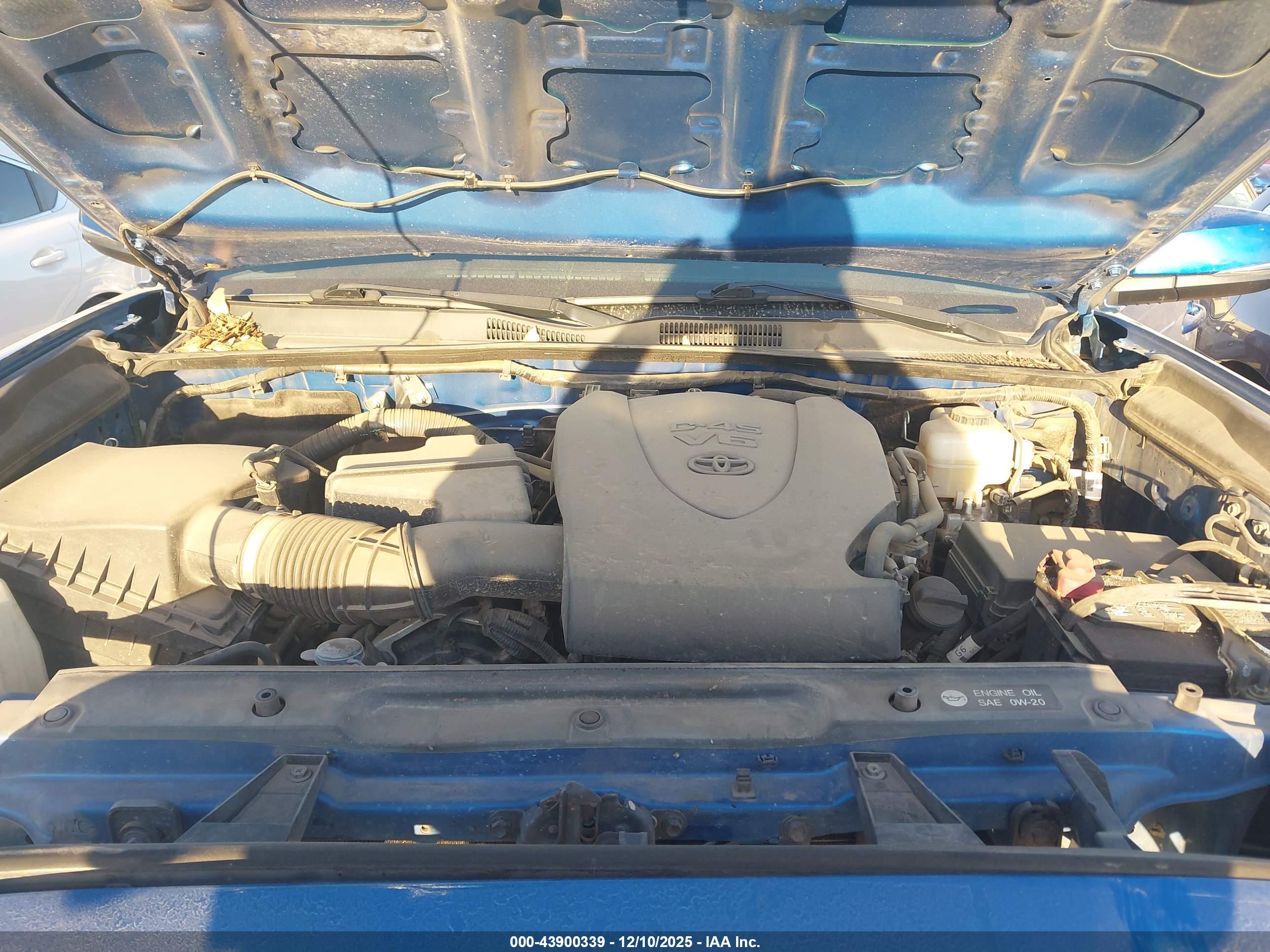 TOYOTA TACOMA image 10