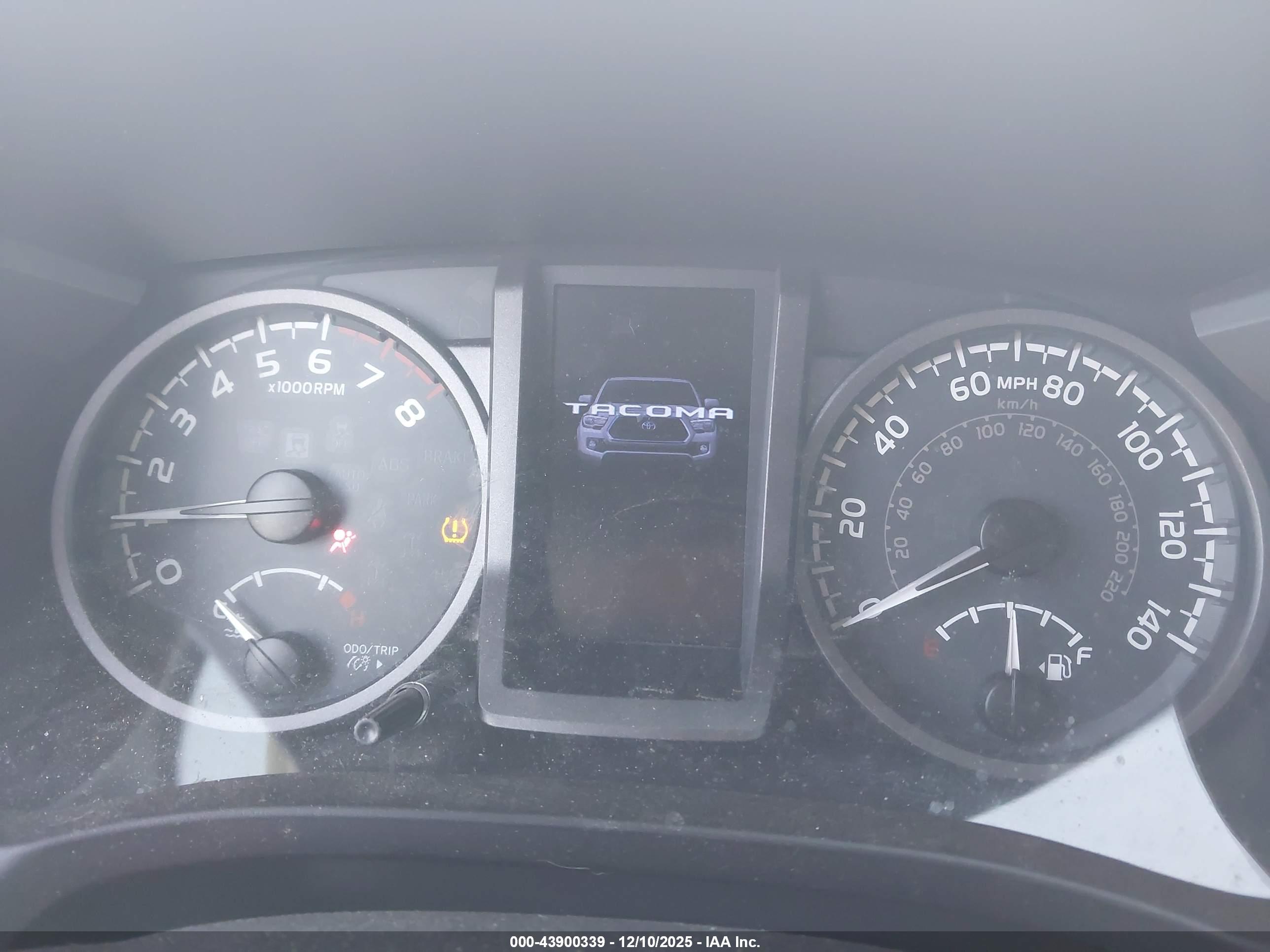 TOYOTA TACOMA image 7
