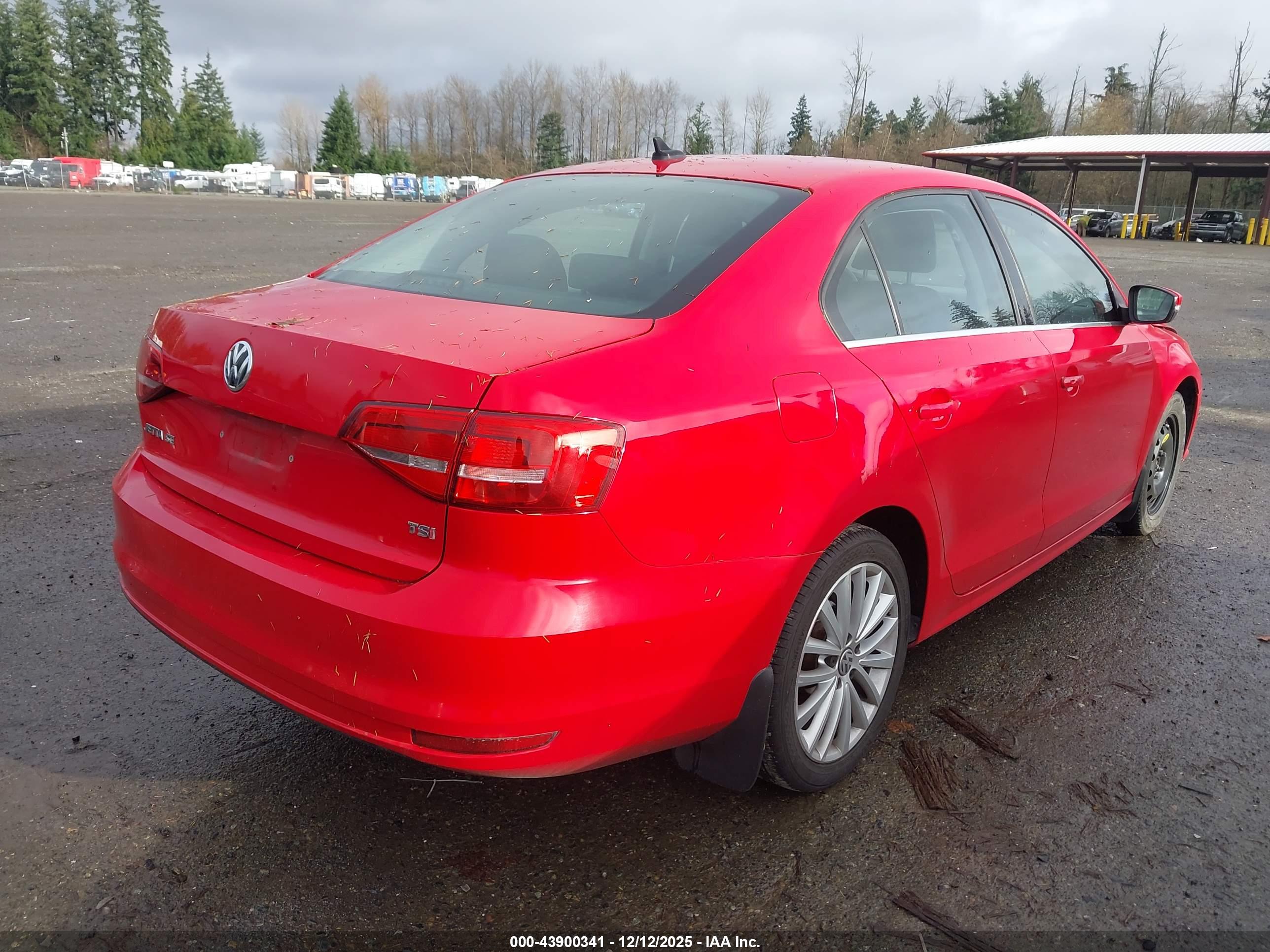 VOLKSWAGEN JETTA image 4