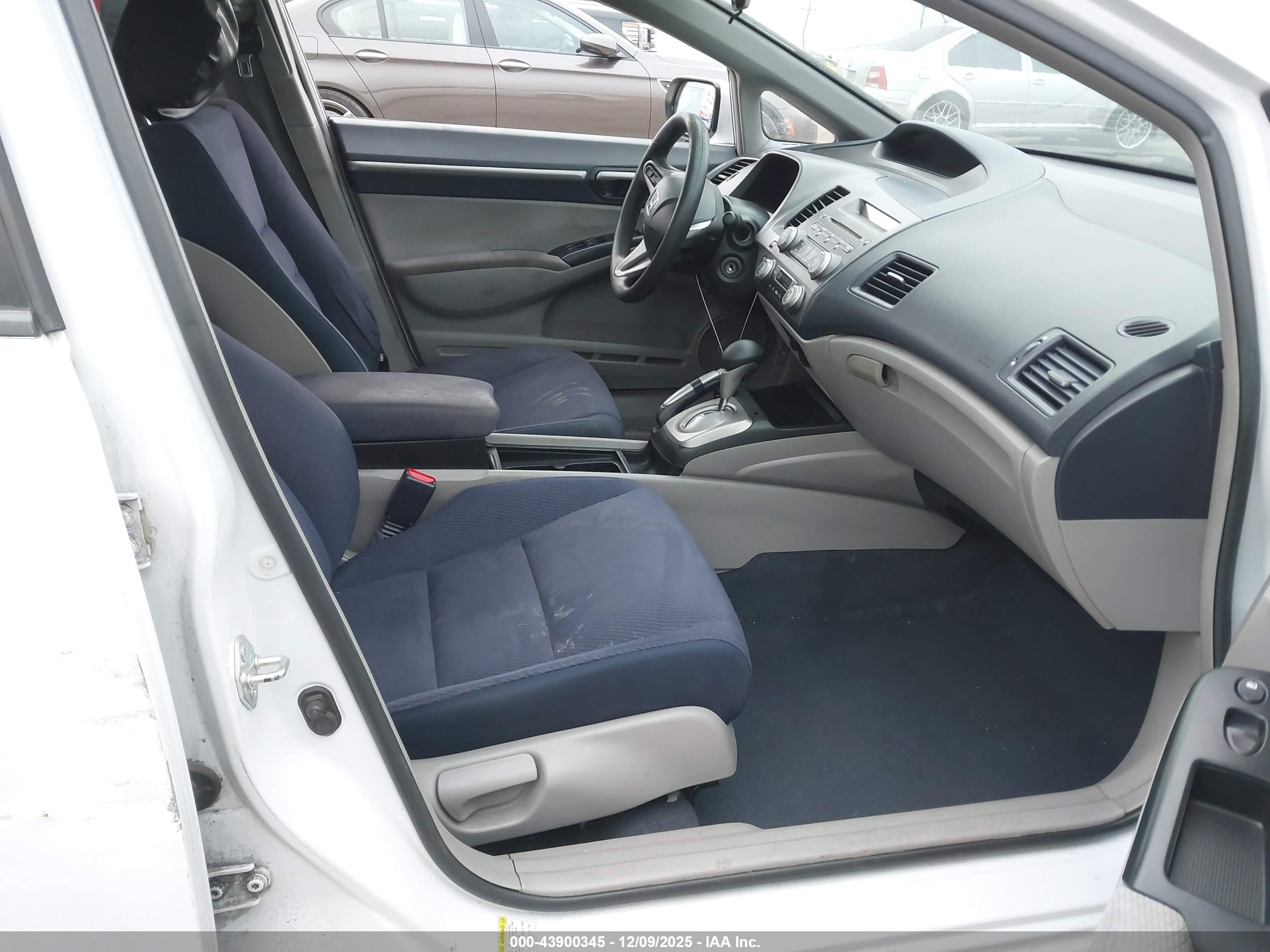 HONDA CIVIC image 5