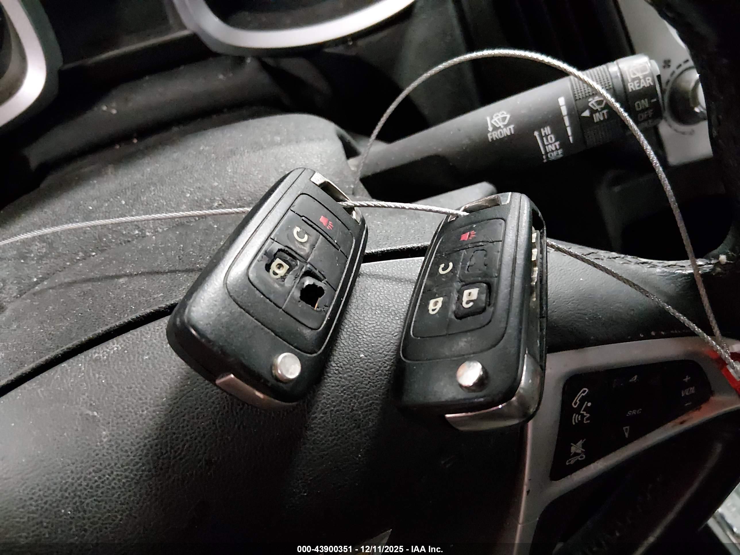 CHEVROLET EQUINOX image 11