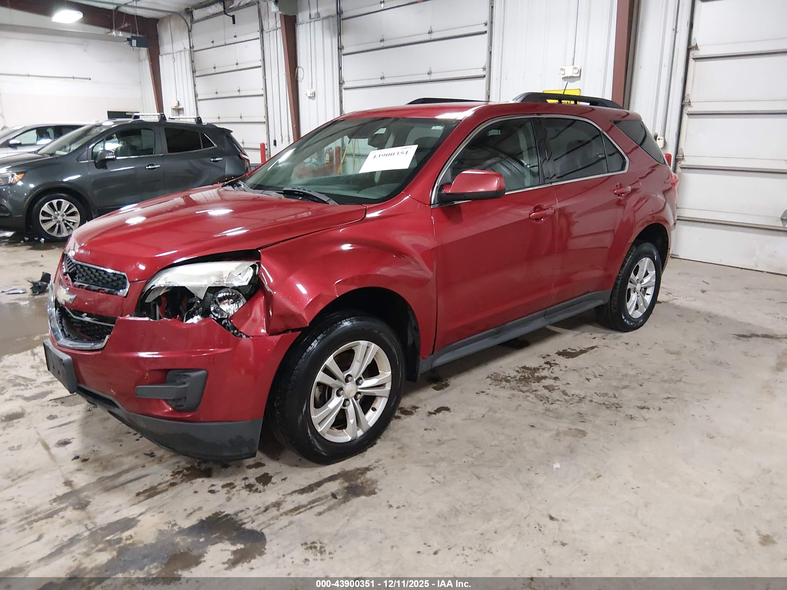 CHEVROLET EQUINOX image 2