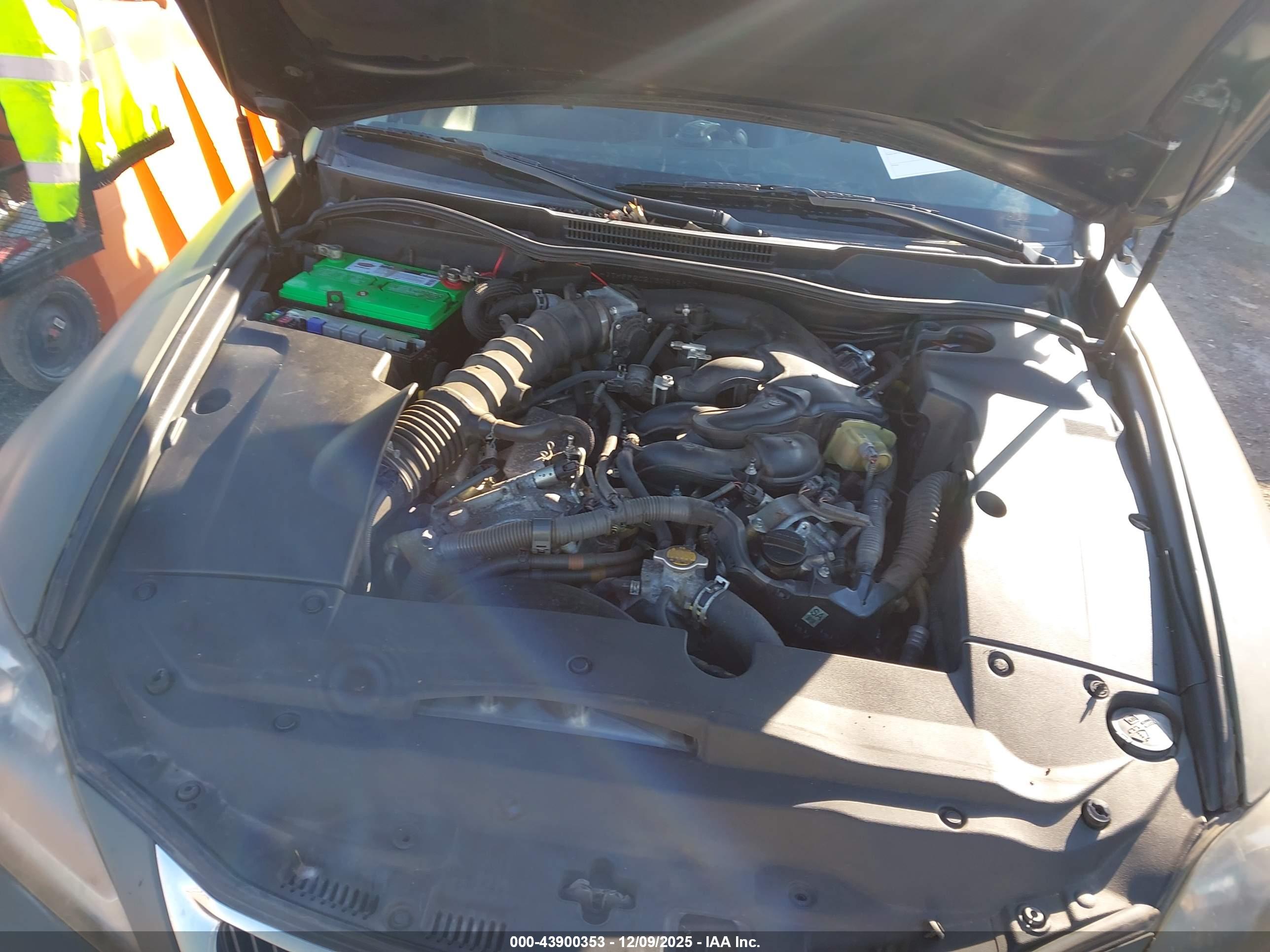 LEXUS IS image 10