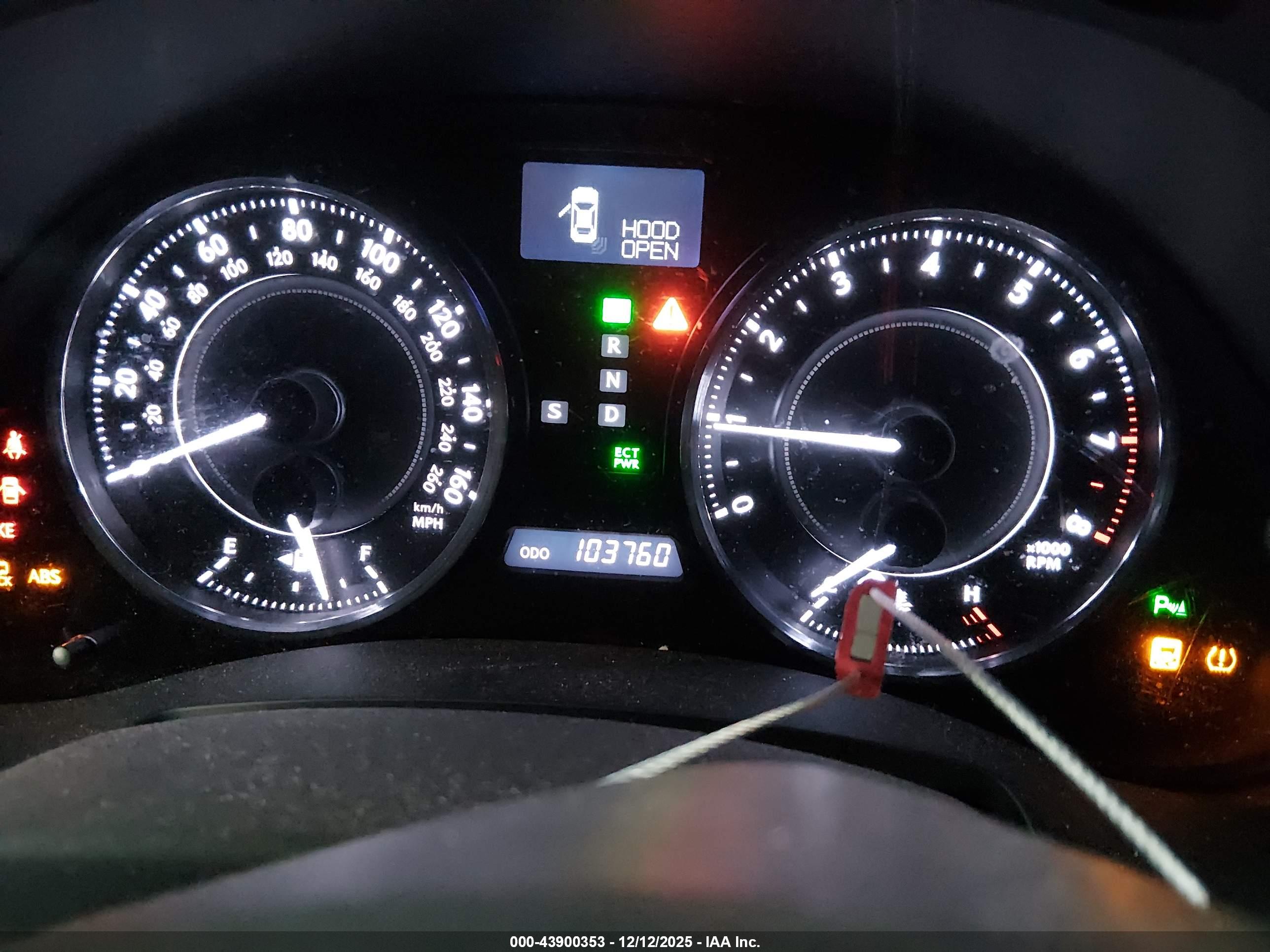LEXUS IS image 7