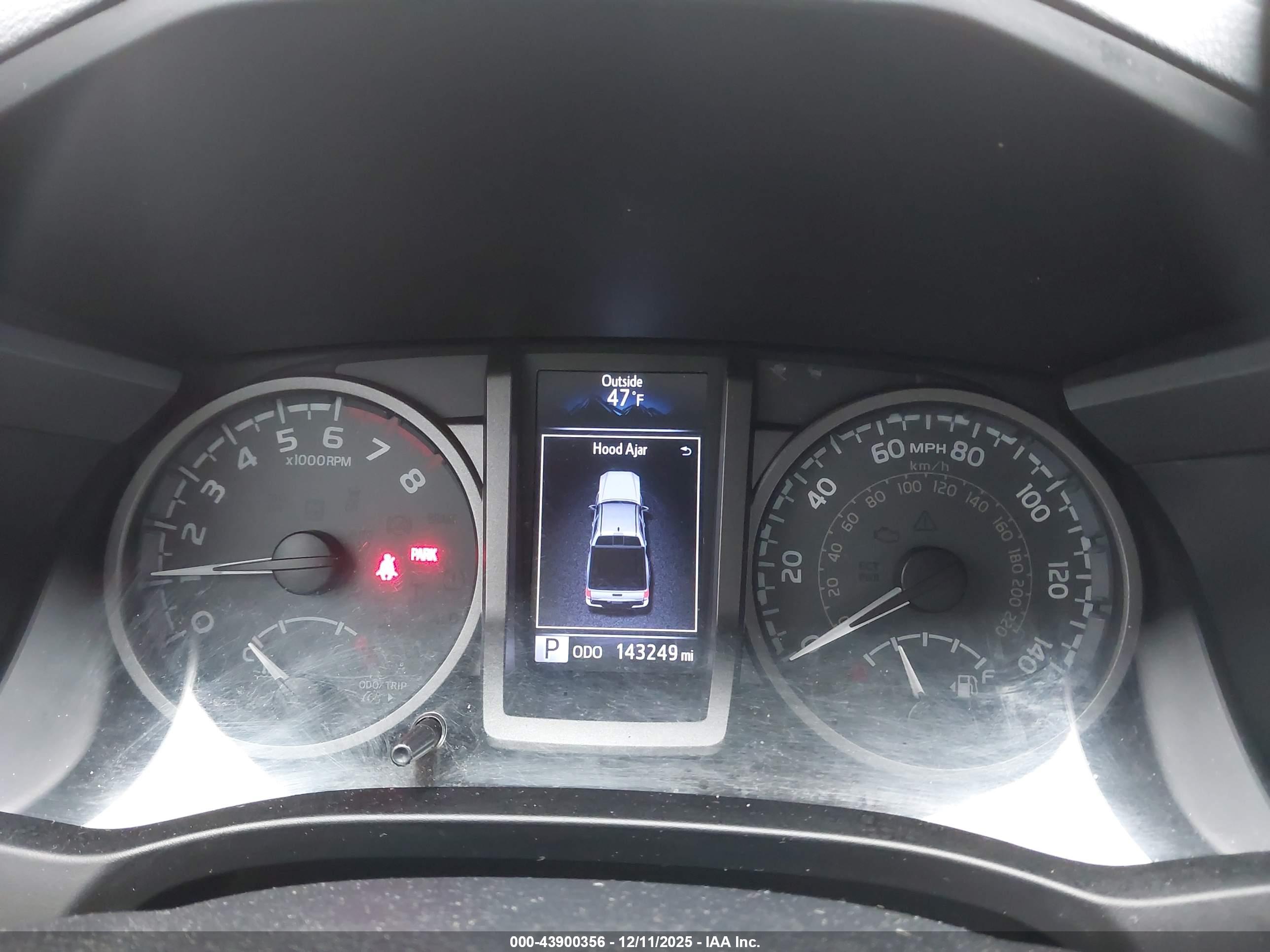 TOYOTA TACOMA image 7