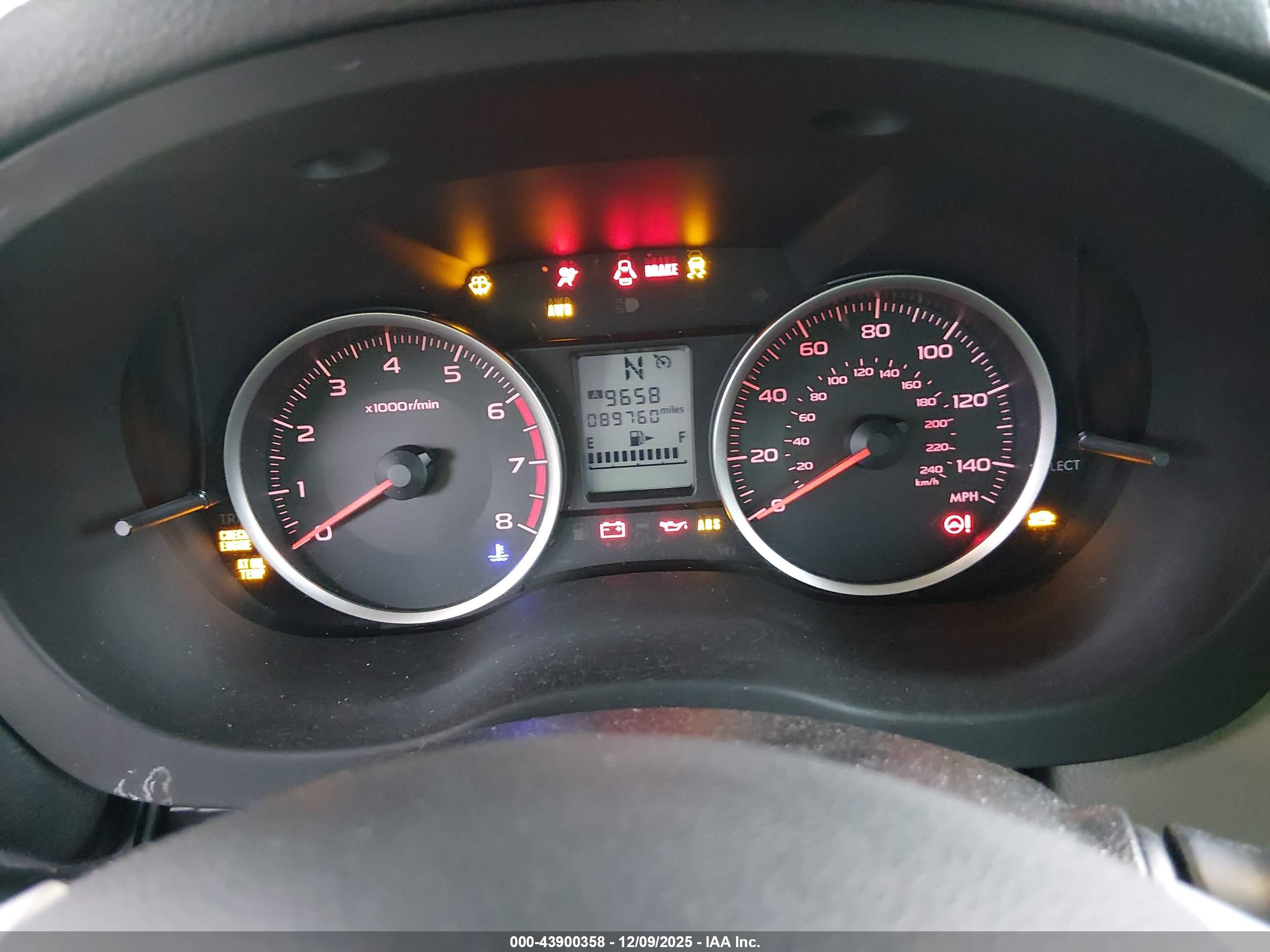 SUBARU FORESTER image 7