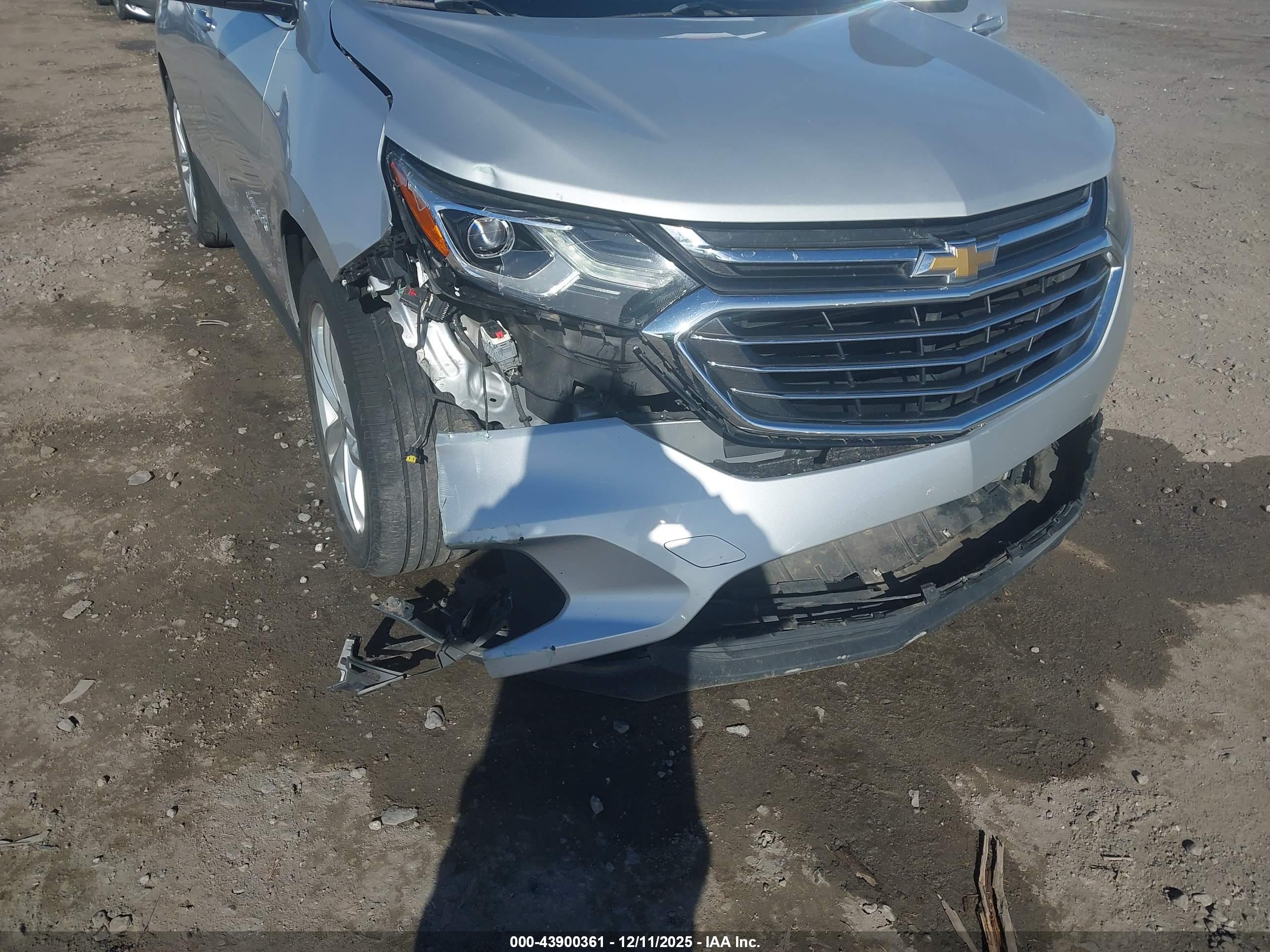 CHEVROLET EQUINOX image 6