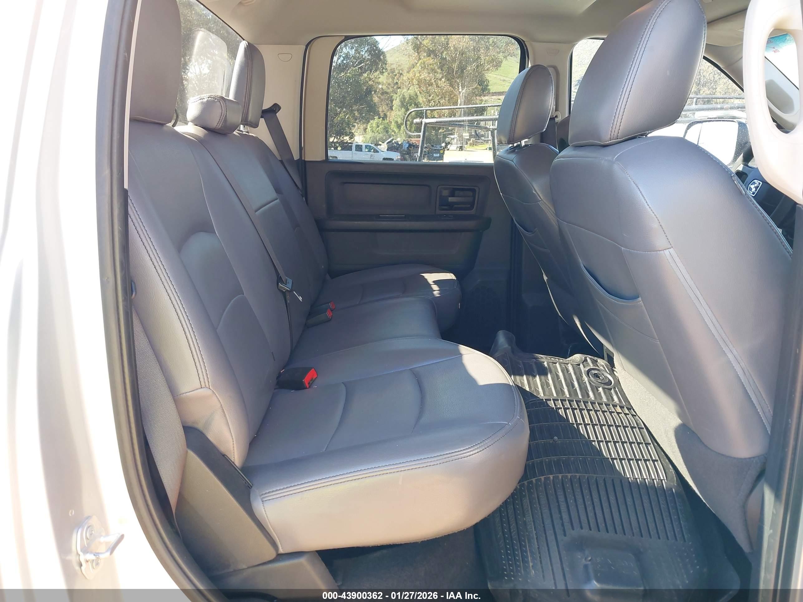 RAM 2500 image 8
