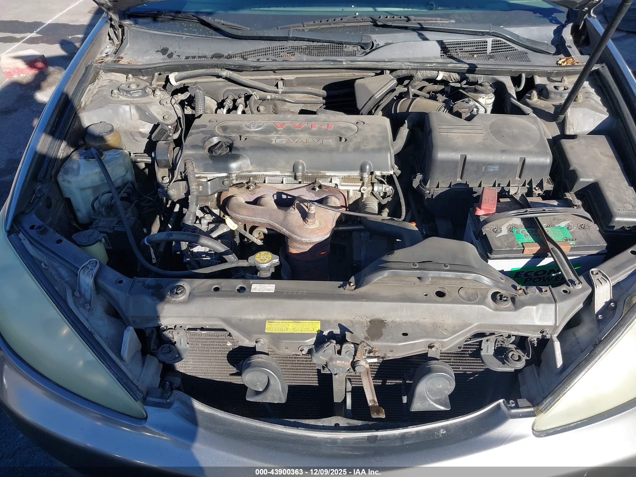 TOYOTA CAMRY image 10