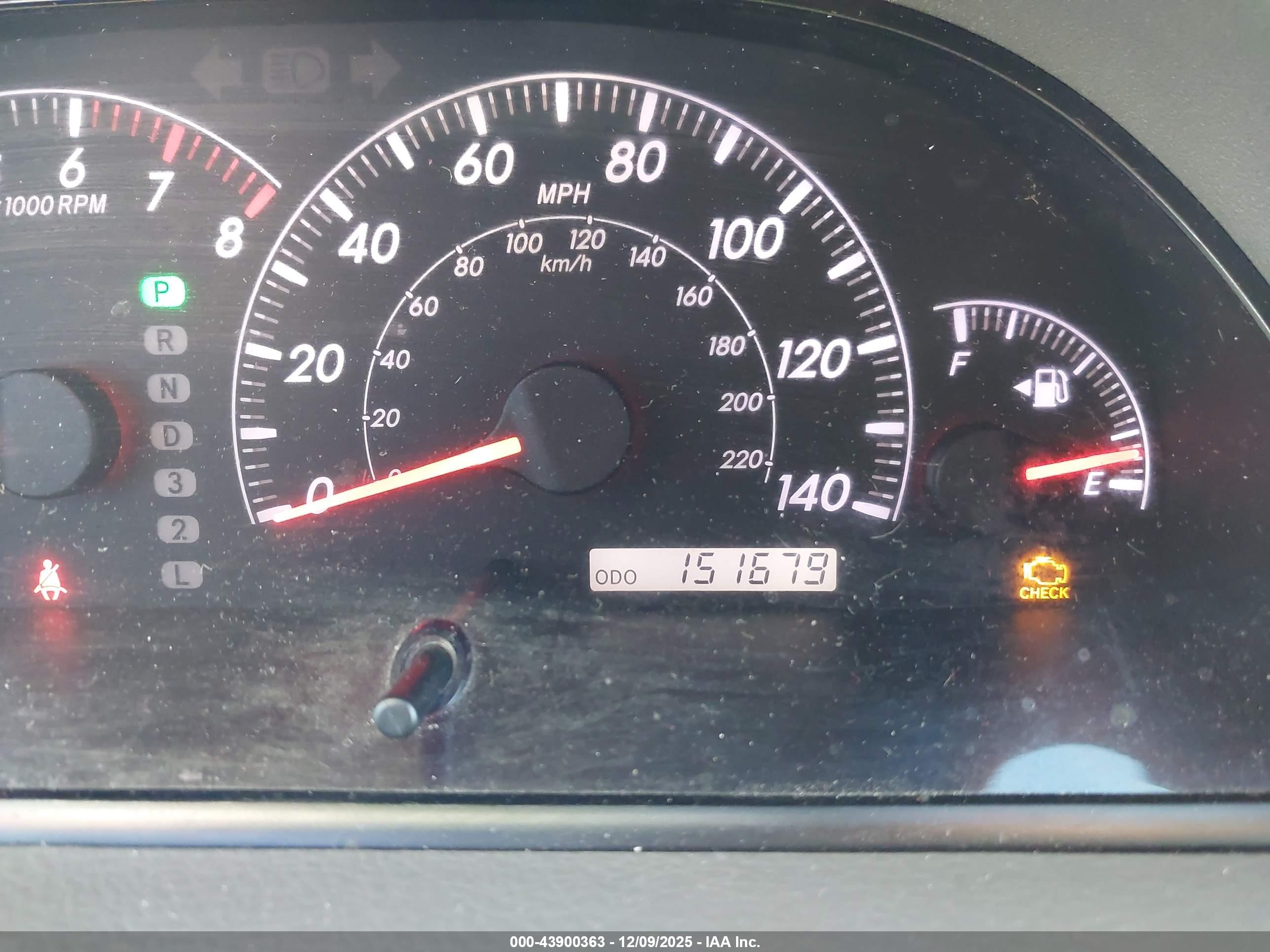 TOYOTA CAMRY image 7