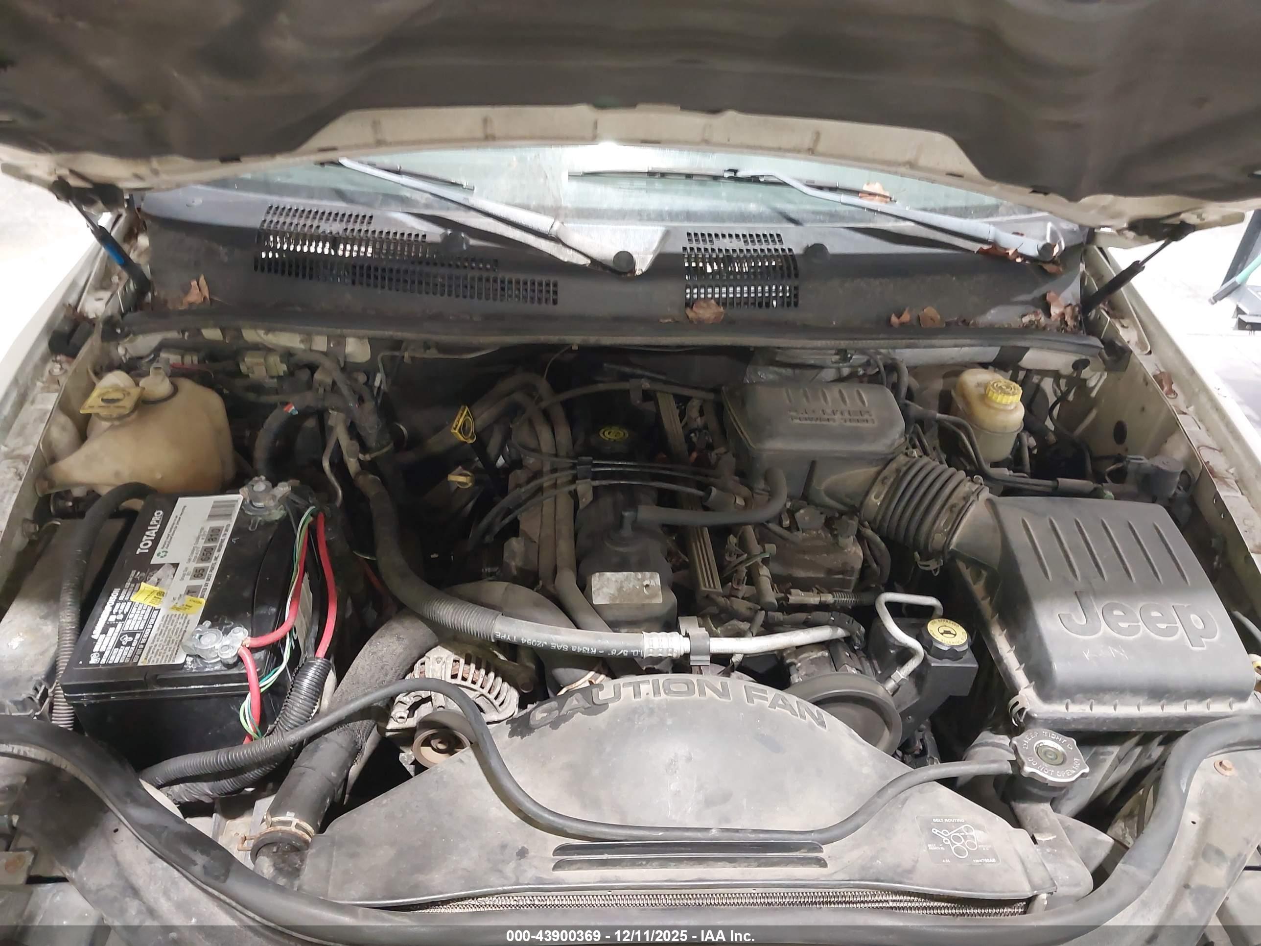 JEEP GRAND image 10