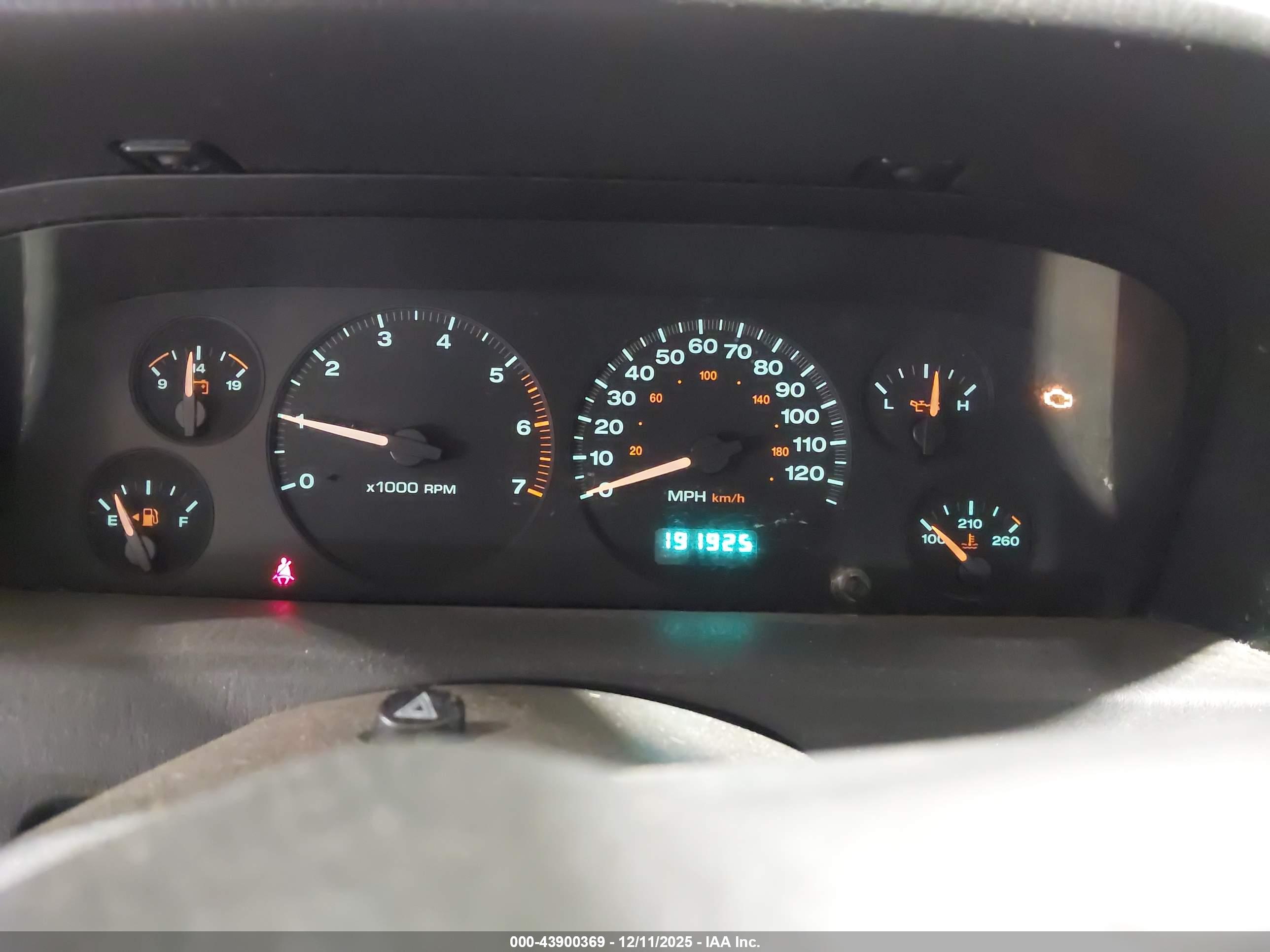 JEEP GRAND image 7