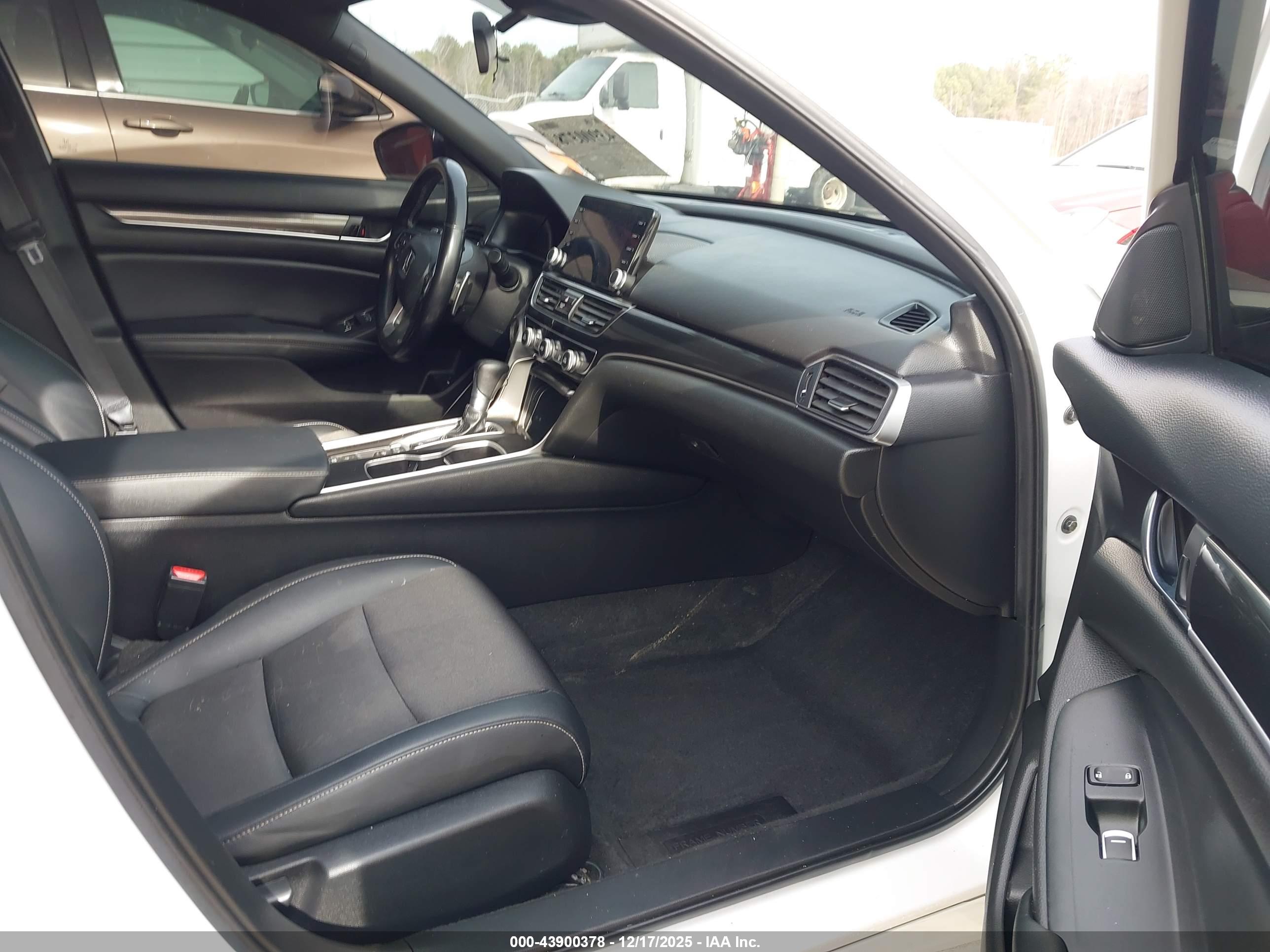 HONDA ACCORD image 5
