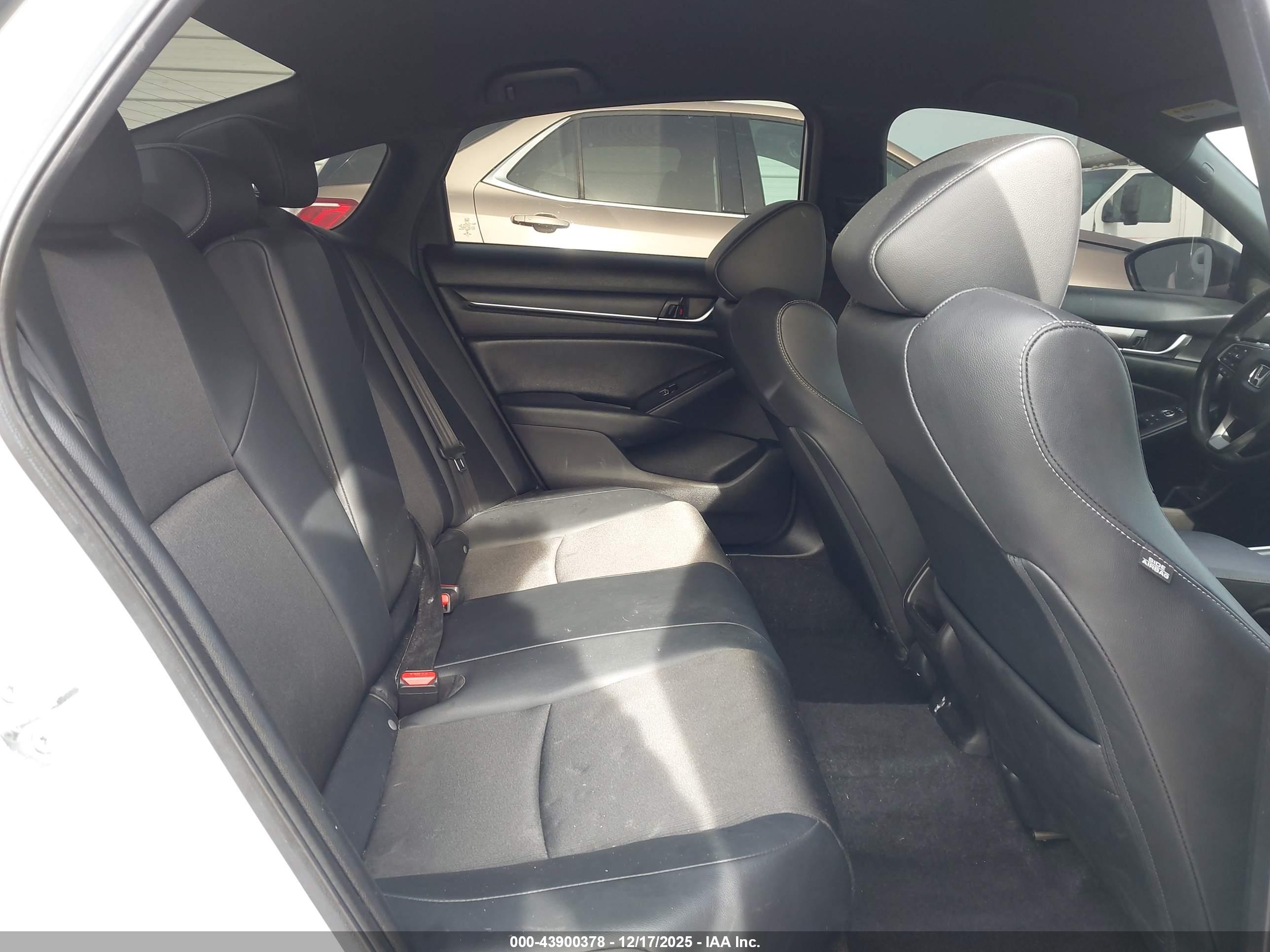 HONDA ACCORD image 8