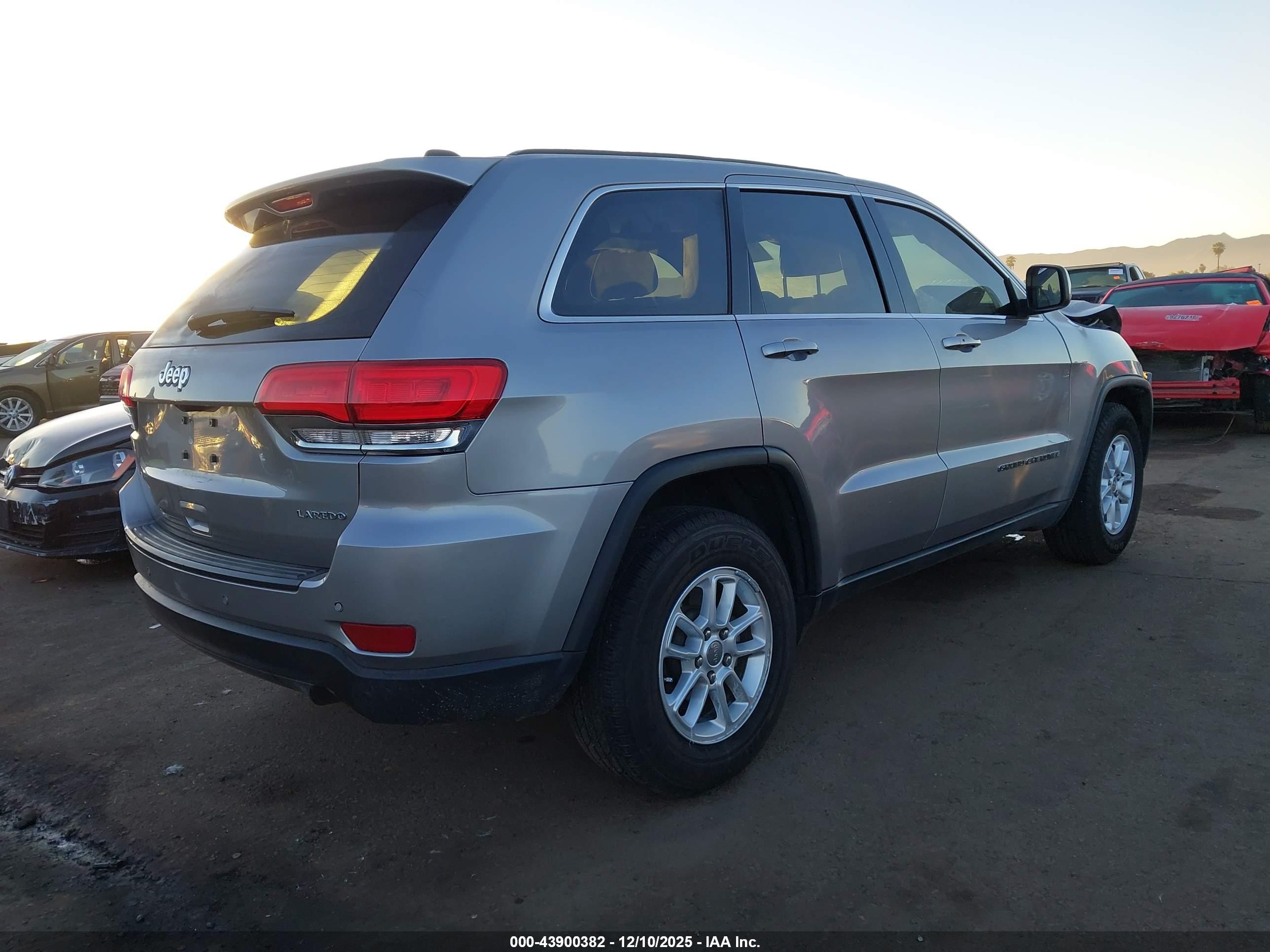JEEP GRAND image 4