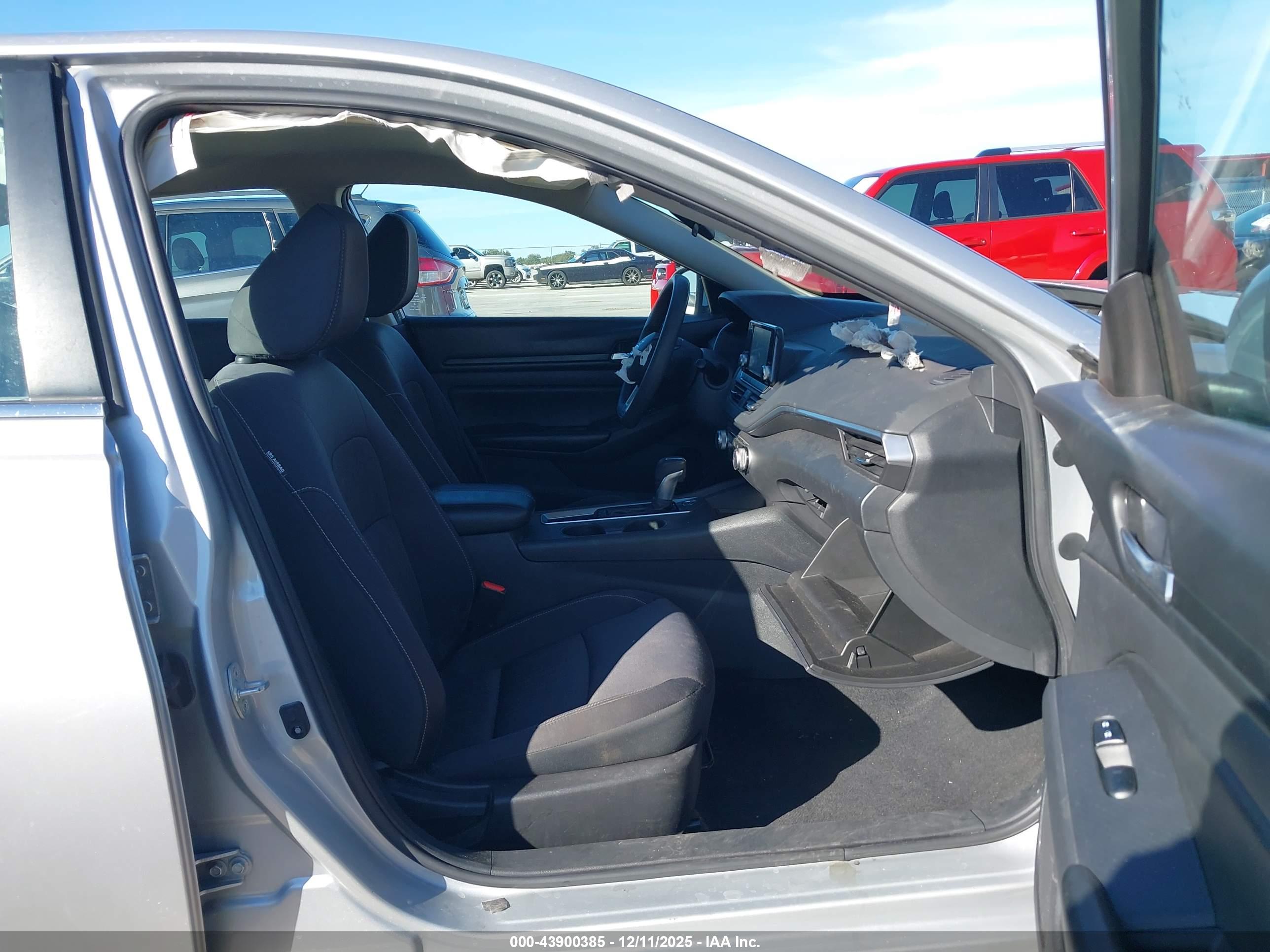 NISSAN ALTIMA image 5