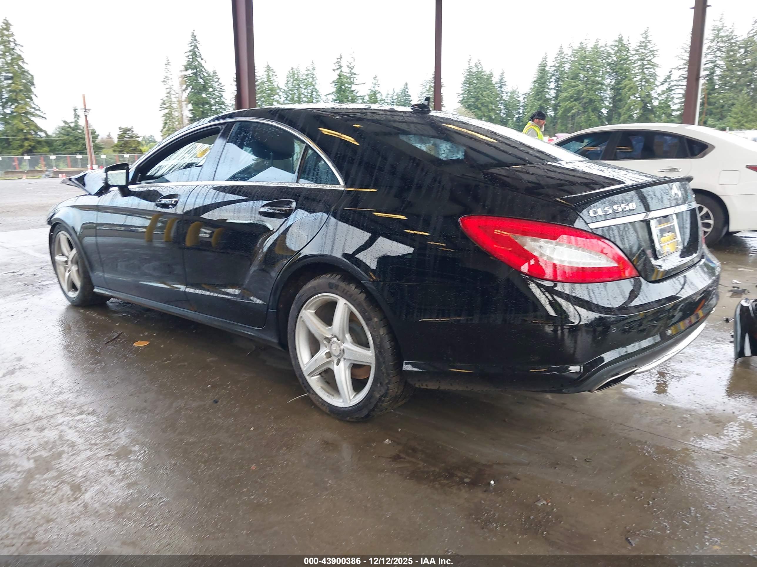 MERCEDES-BENZ CLS image 3
