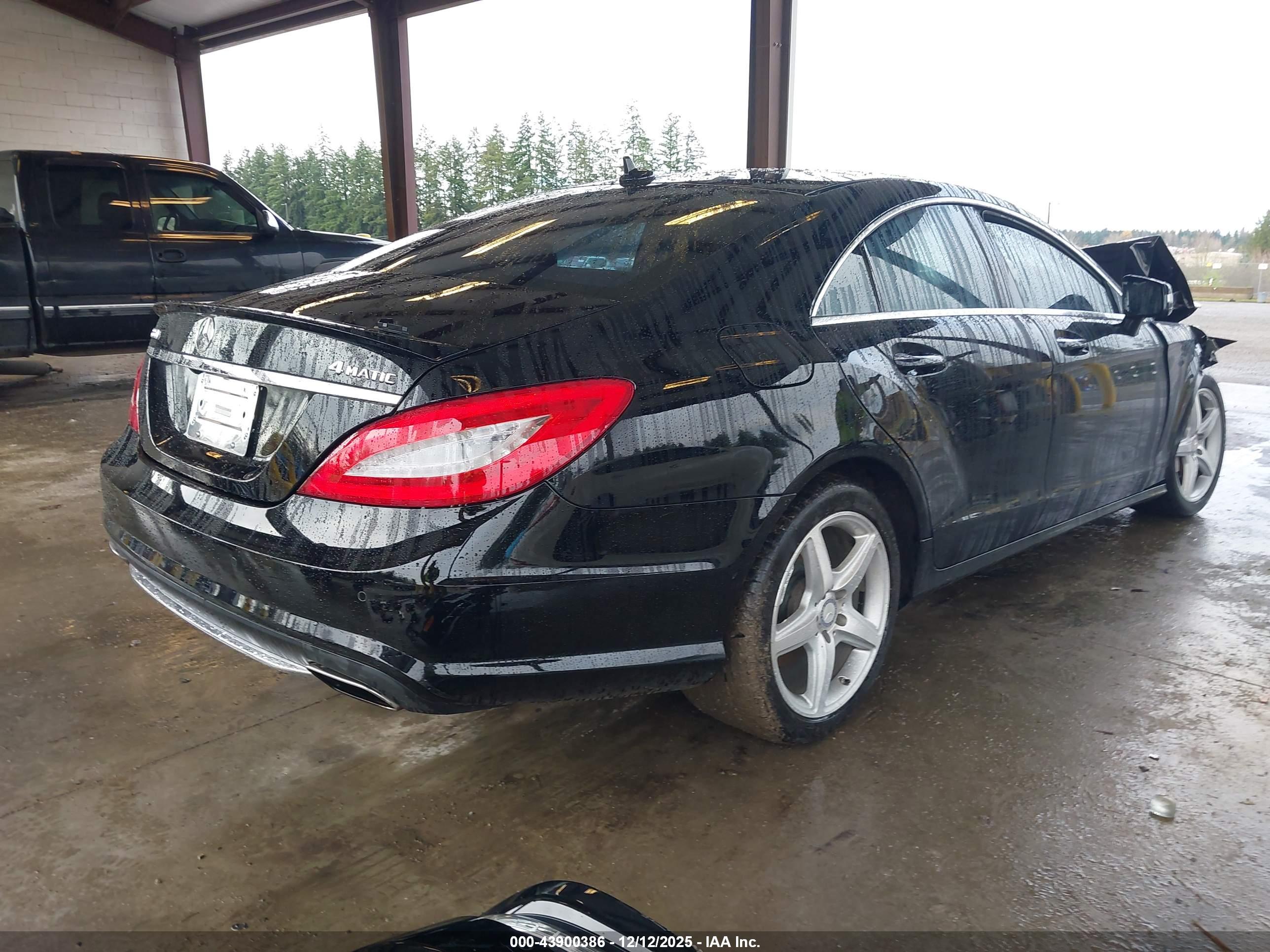 MERCEDES-BENZ CLS image 4