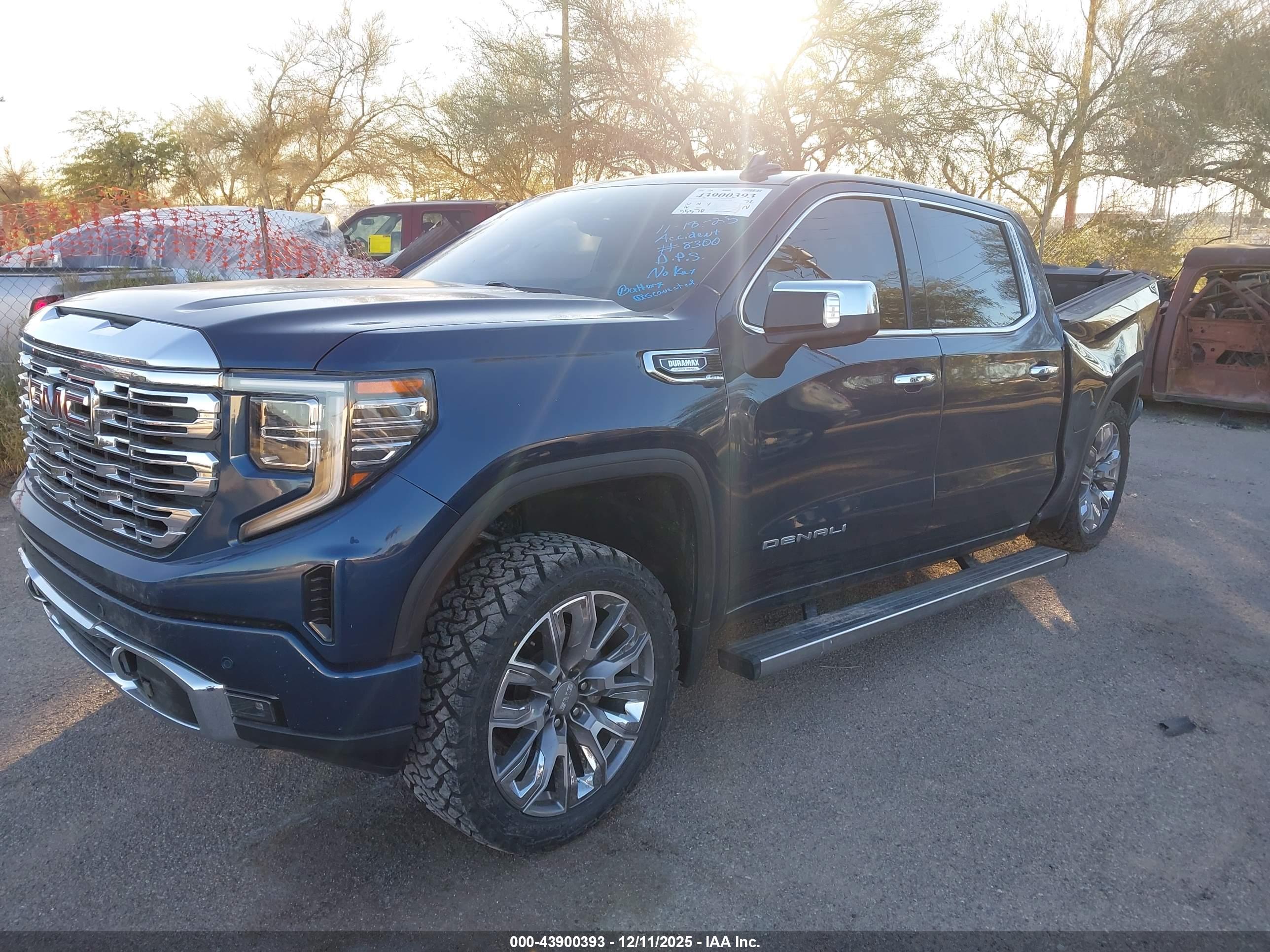 GMC SIERRA image 2