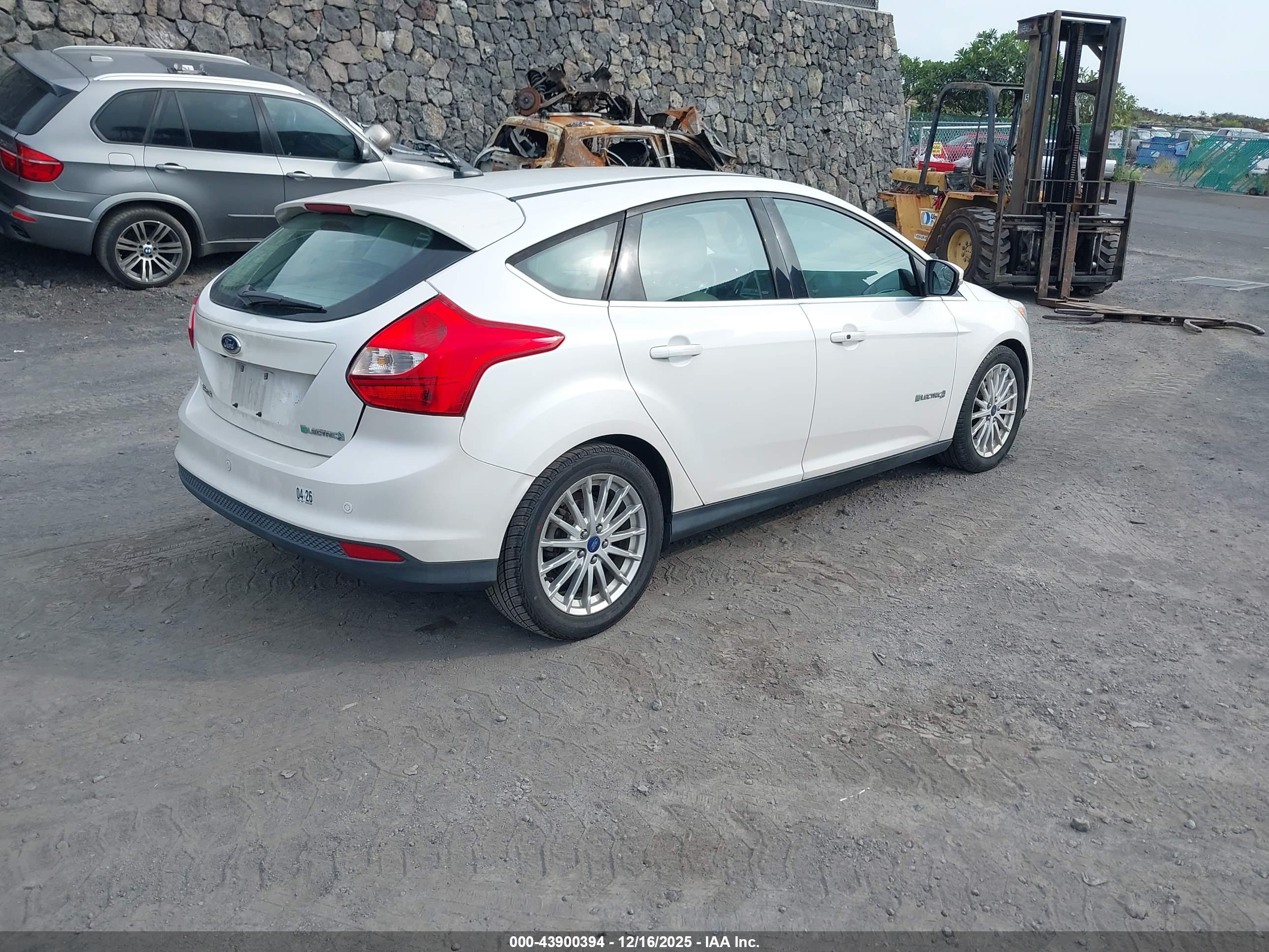 FORD FOCUS image 4