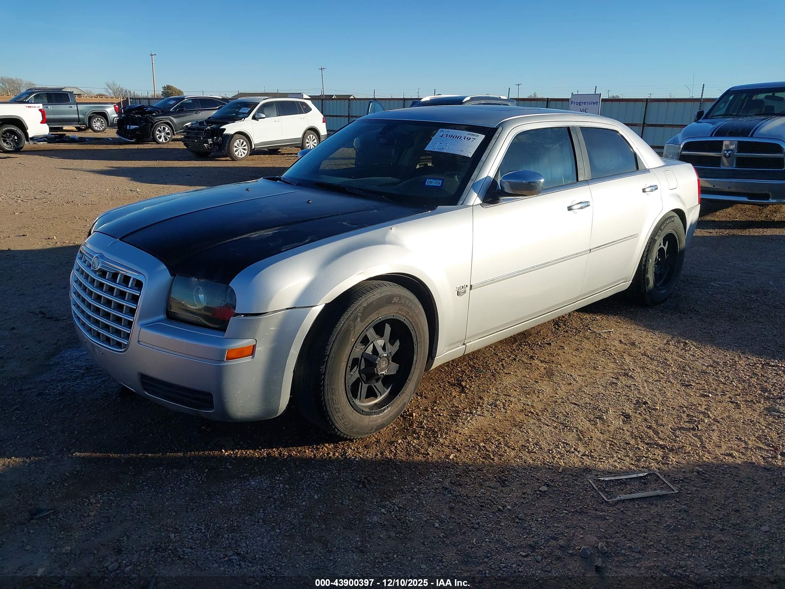 CHRYSLER 300C image 2