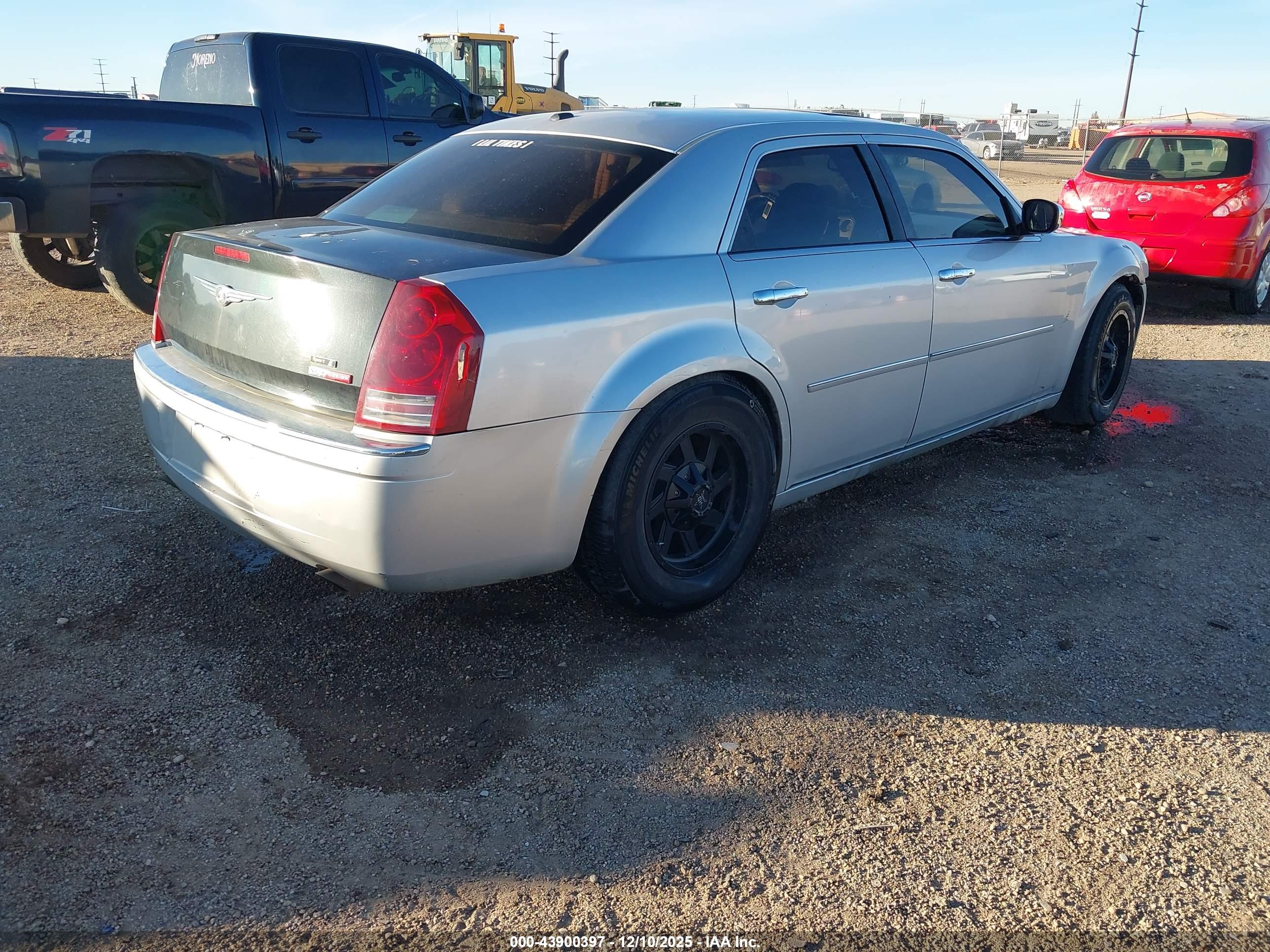 CHRYSLER 300C image 4
