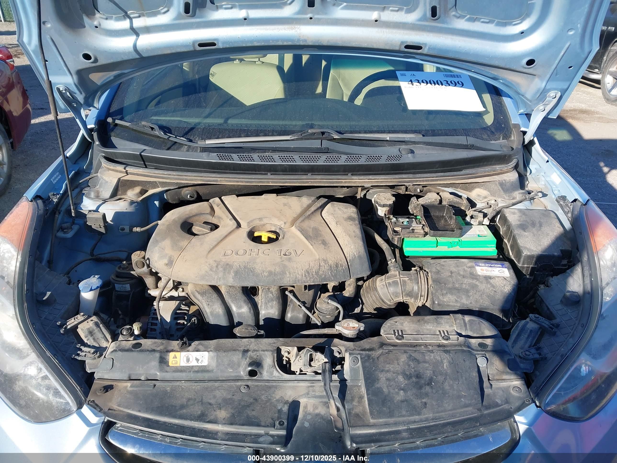 HYUNDAI ELANTRA image 10