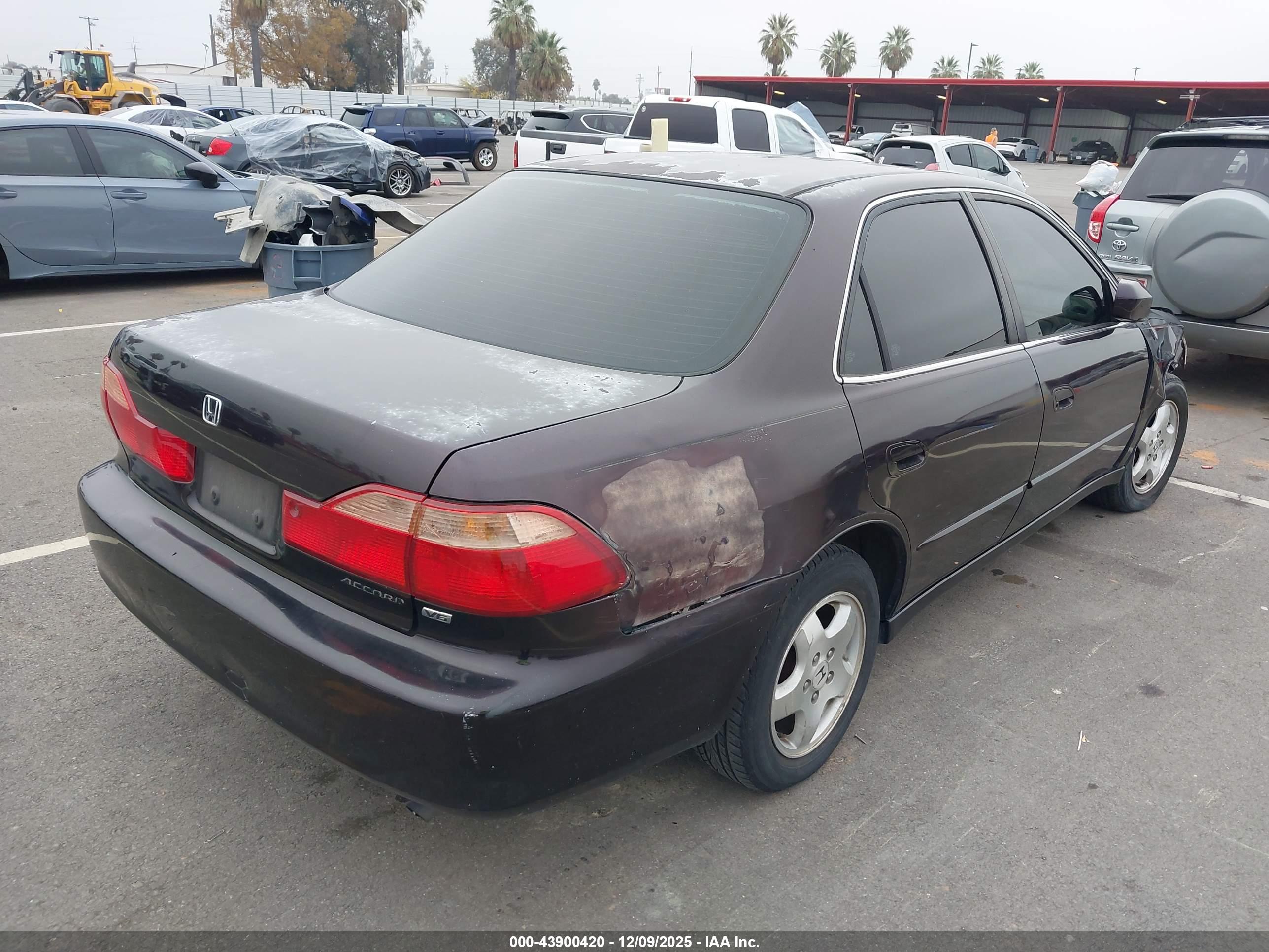 HONDA ACCORD image 4