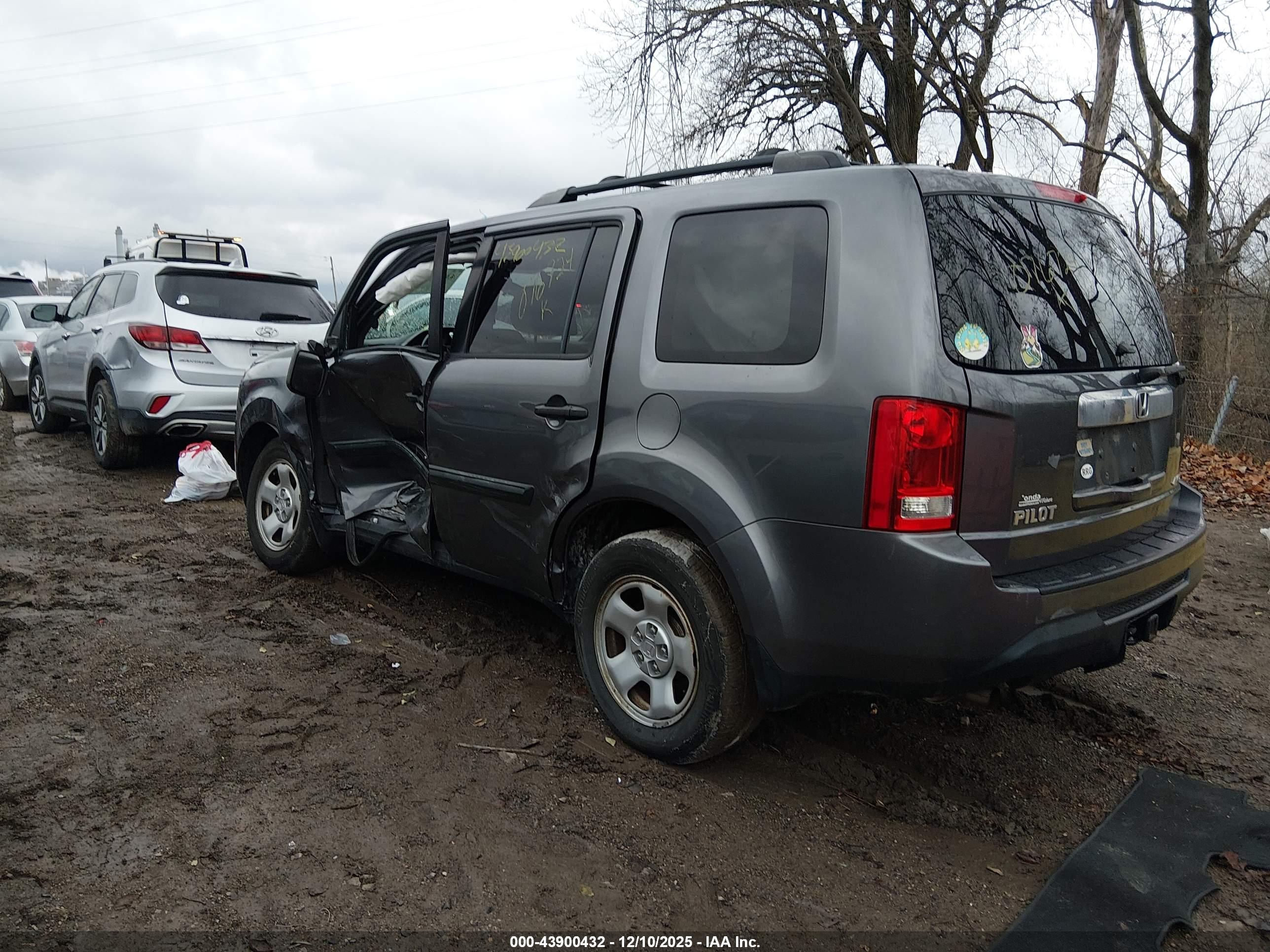 HONDA PILOT image 3