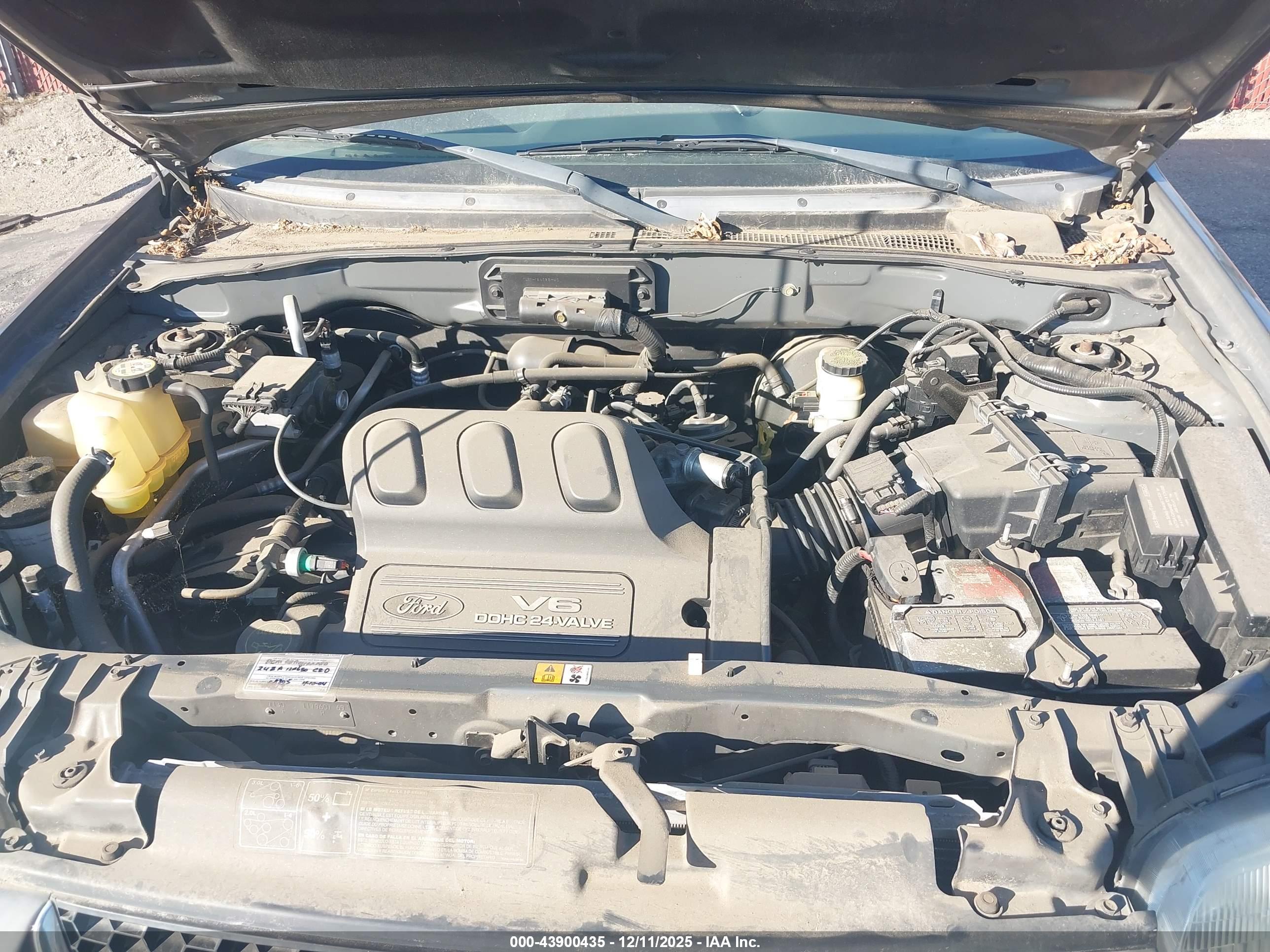 FORD ESCAPE image 10