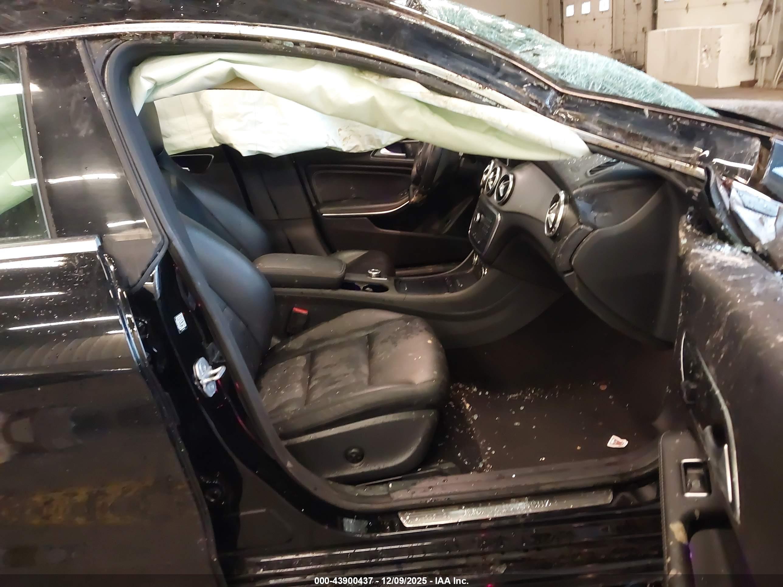 MERCEDES-BENZ CLA image 5
