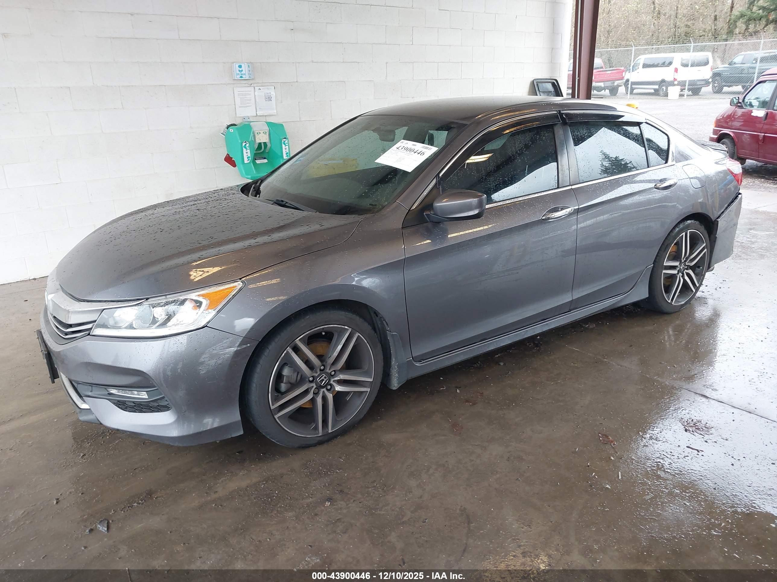 HONDA ACCORD image 2