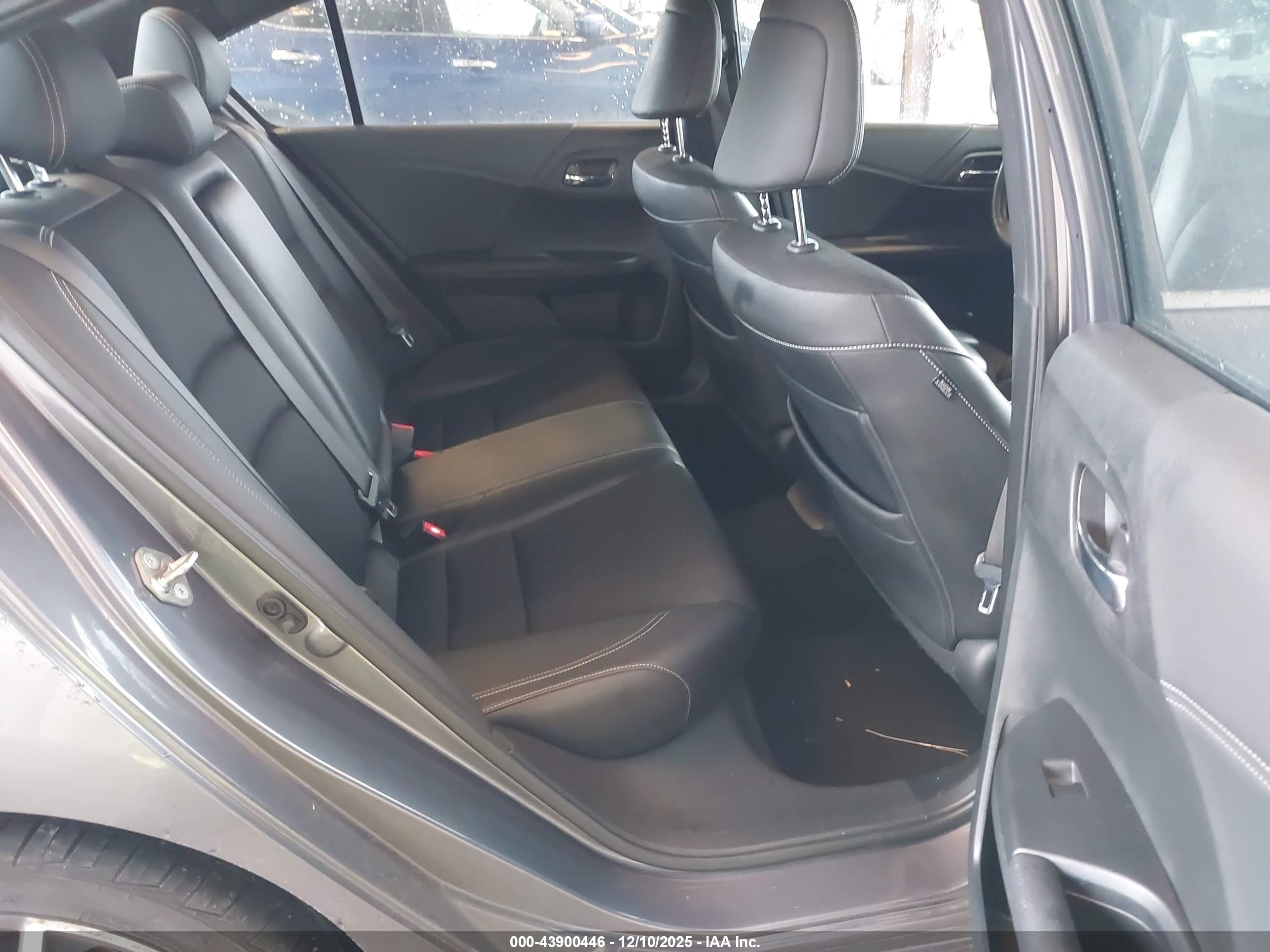 HONDA ACCORD image 8